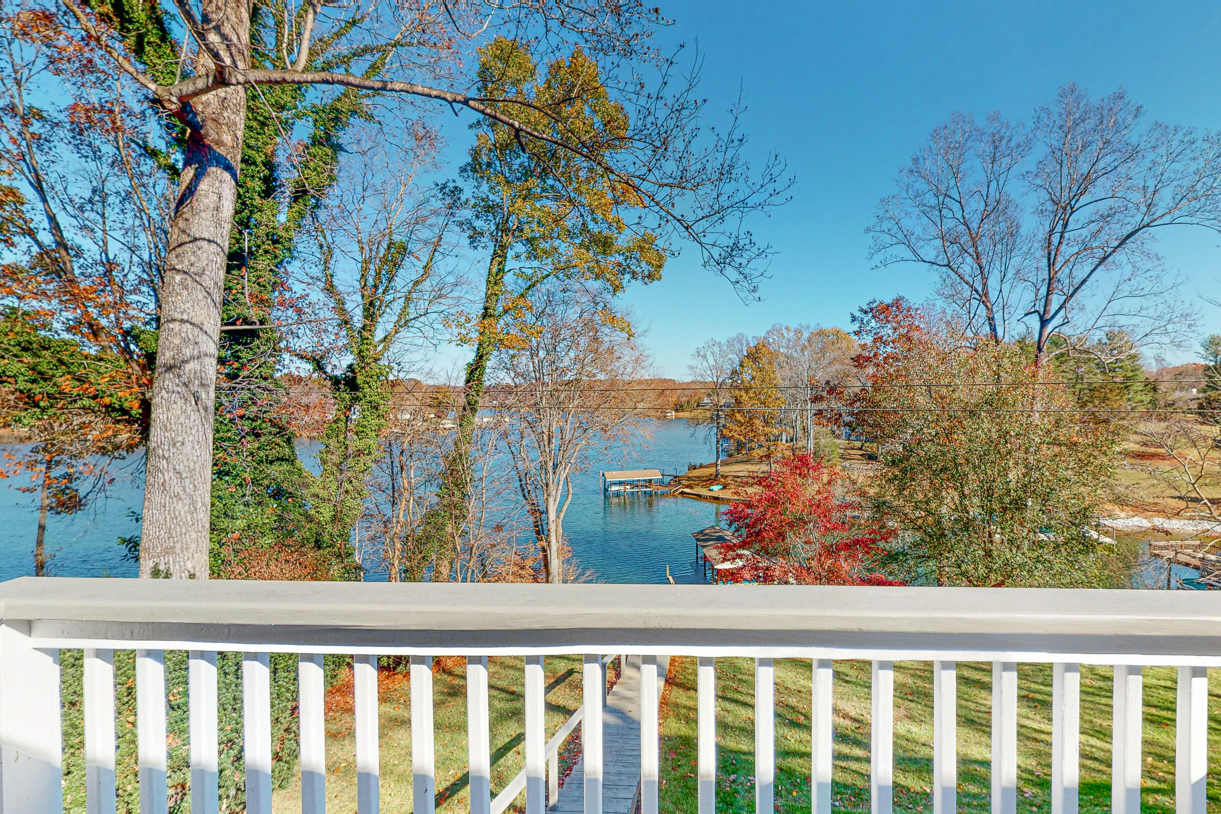 The Lake House on Sunset Point