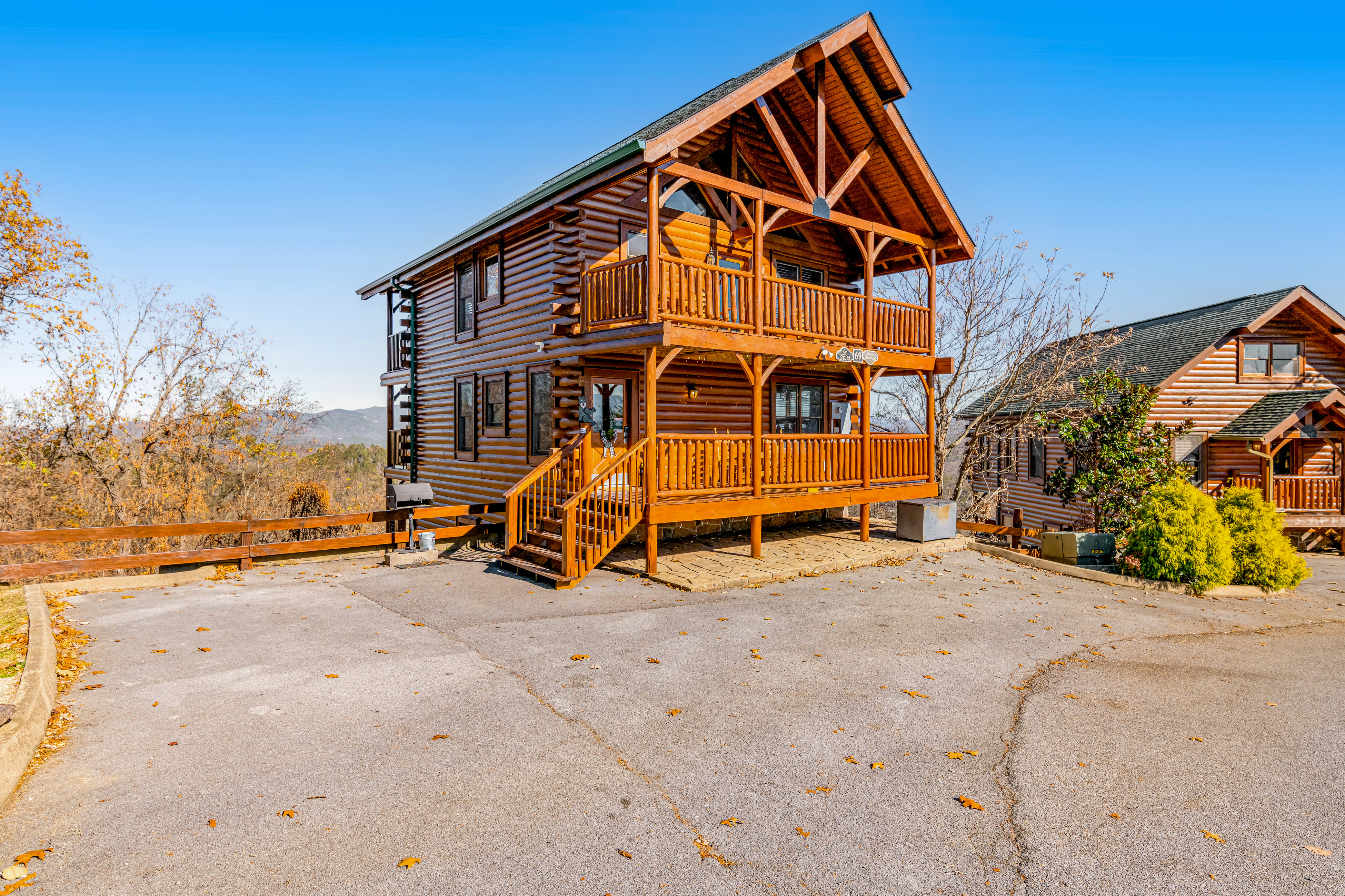 Legacy Mountain Resort: Bearly Believable | 3 BD Sevierville, TN ...