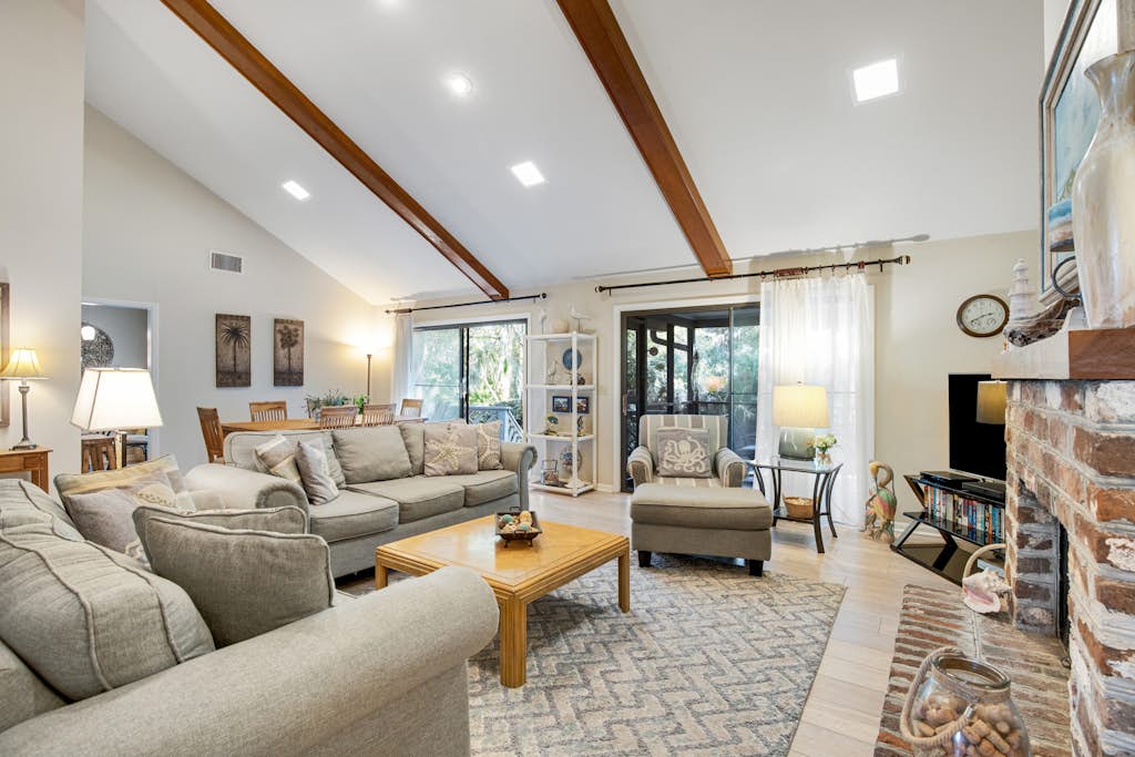Shaded Lakeview Home with Deck & Screened Porch - Near Beach, Dogs OK — Kiawah Island, SC — vacation rental