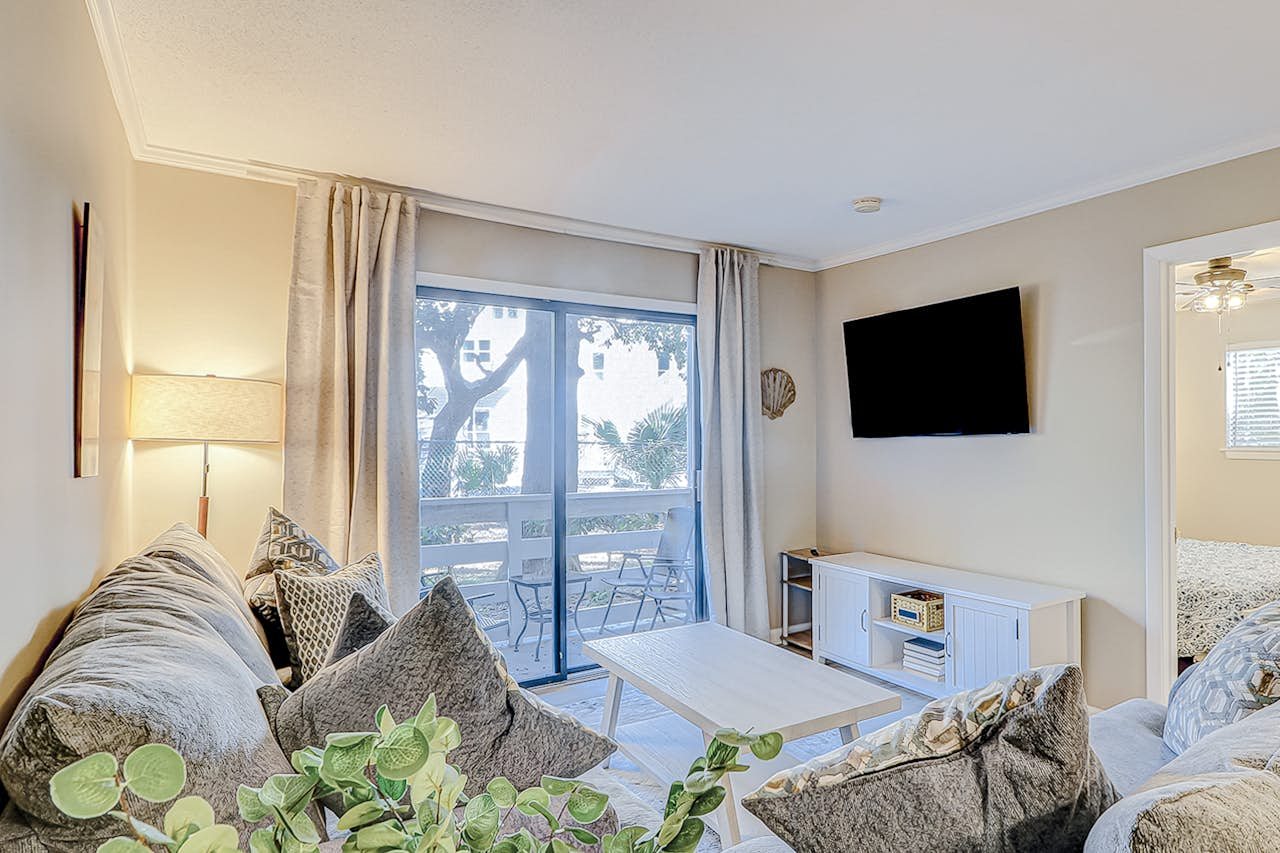 Fiddlers Cove 16D 2 BD Hilton Head, SC Vacation Rental Vacasa