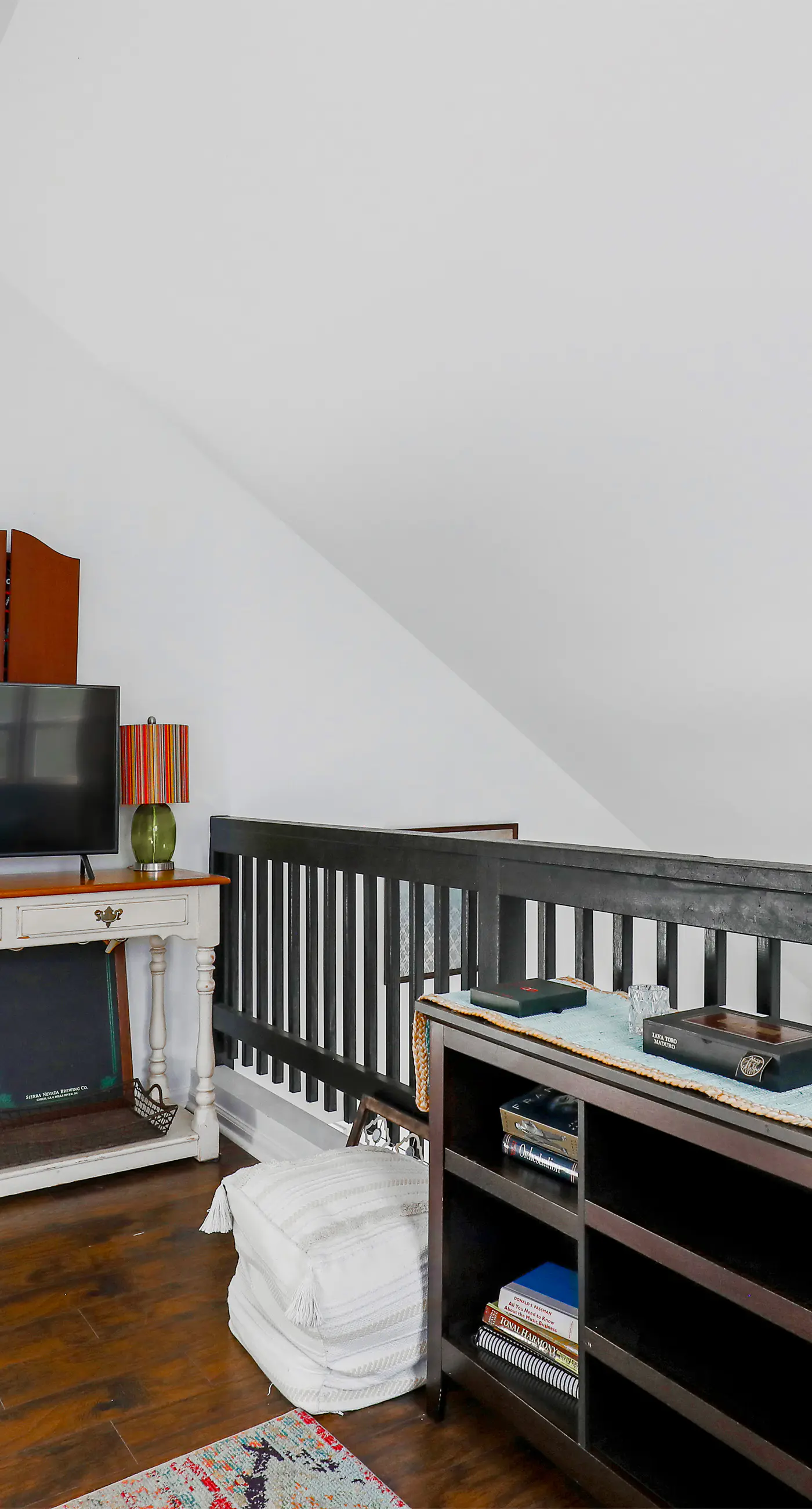 Inglewood Riverfront Retreat