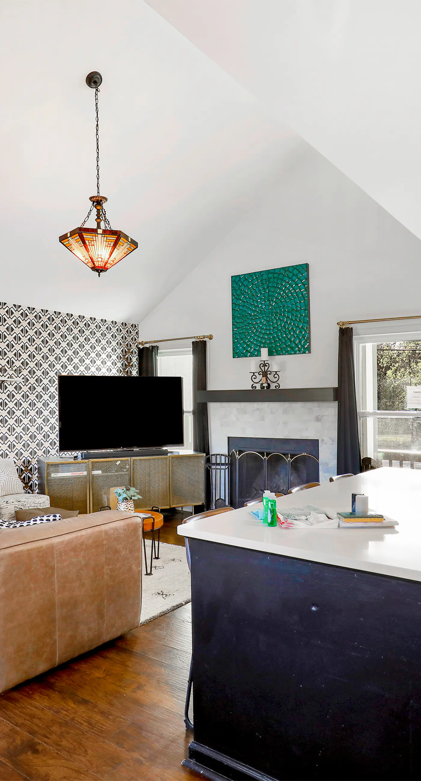 Inglewood Riverfront Retreat