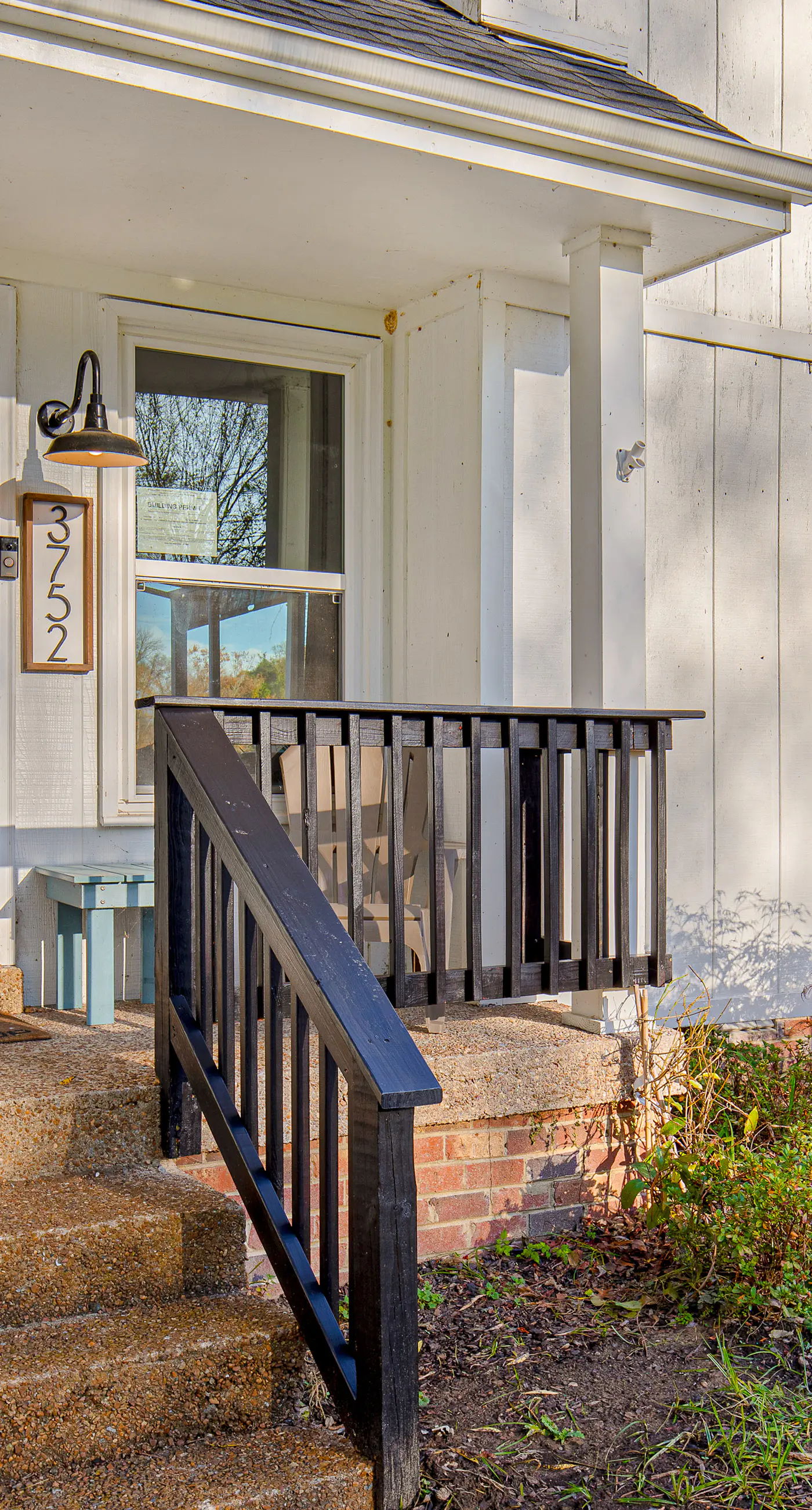 Inglewood Riverfront Retreat