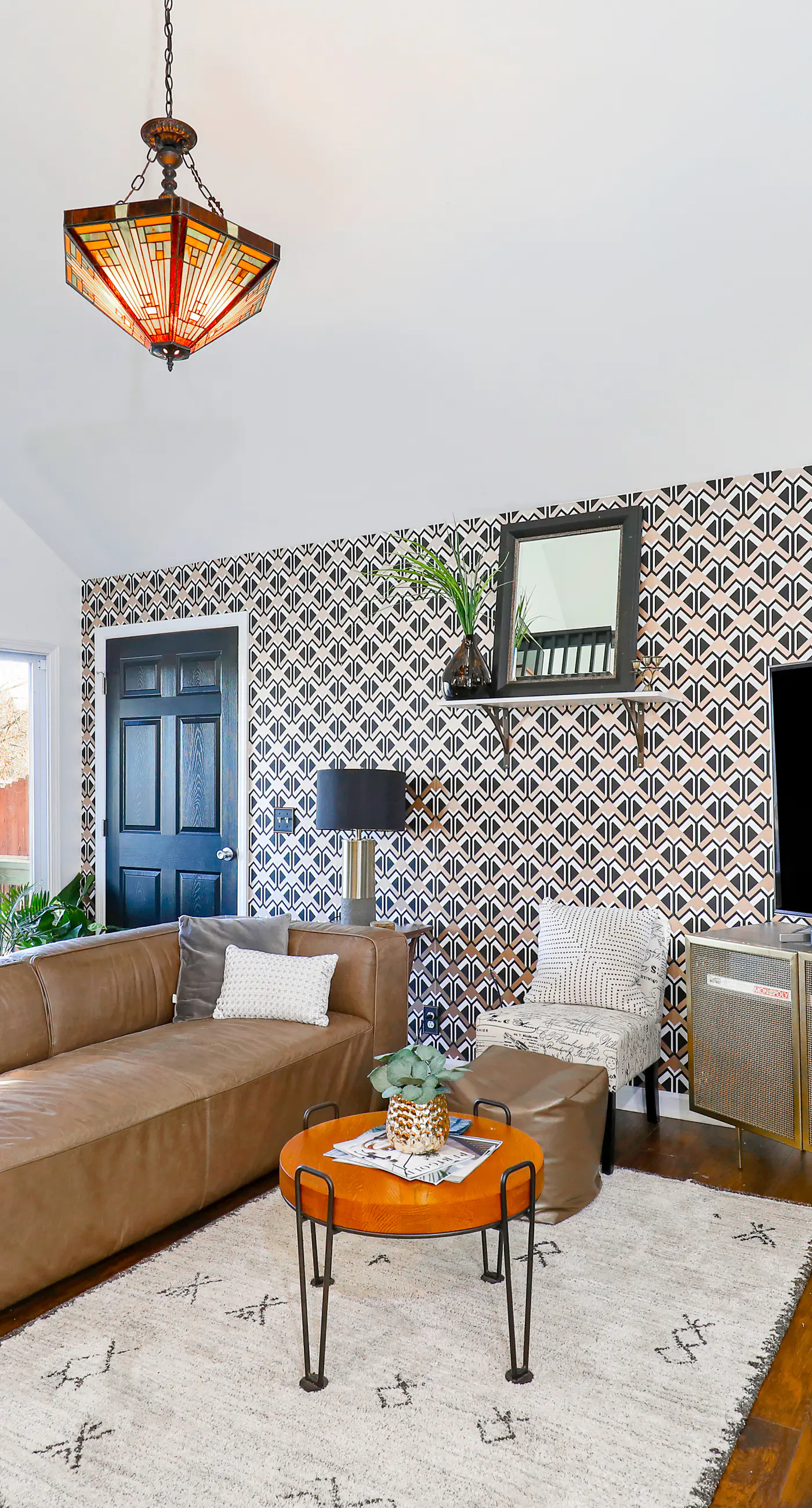 Inglewood Riverfront Retreat