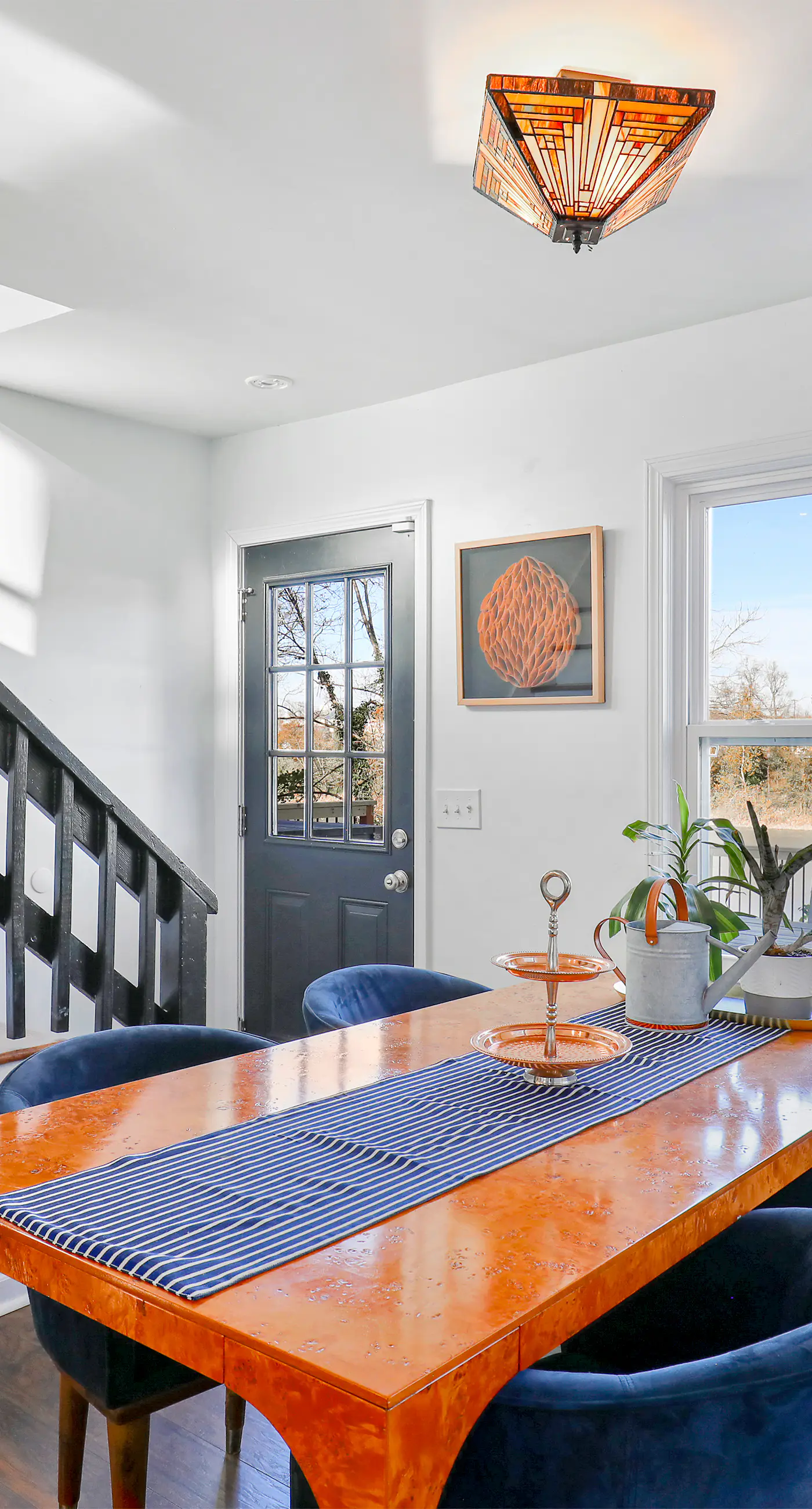 Inglewood Riverfront Retreat