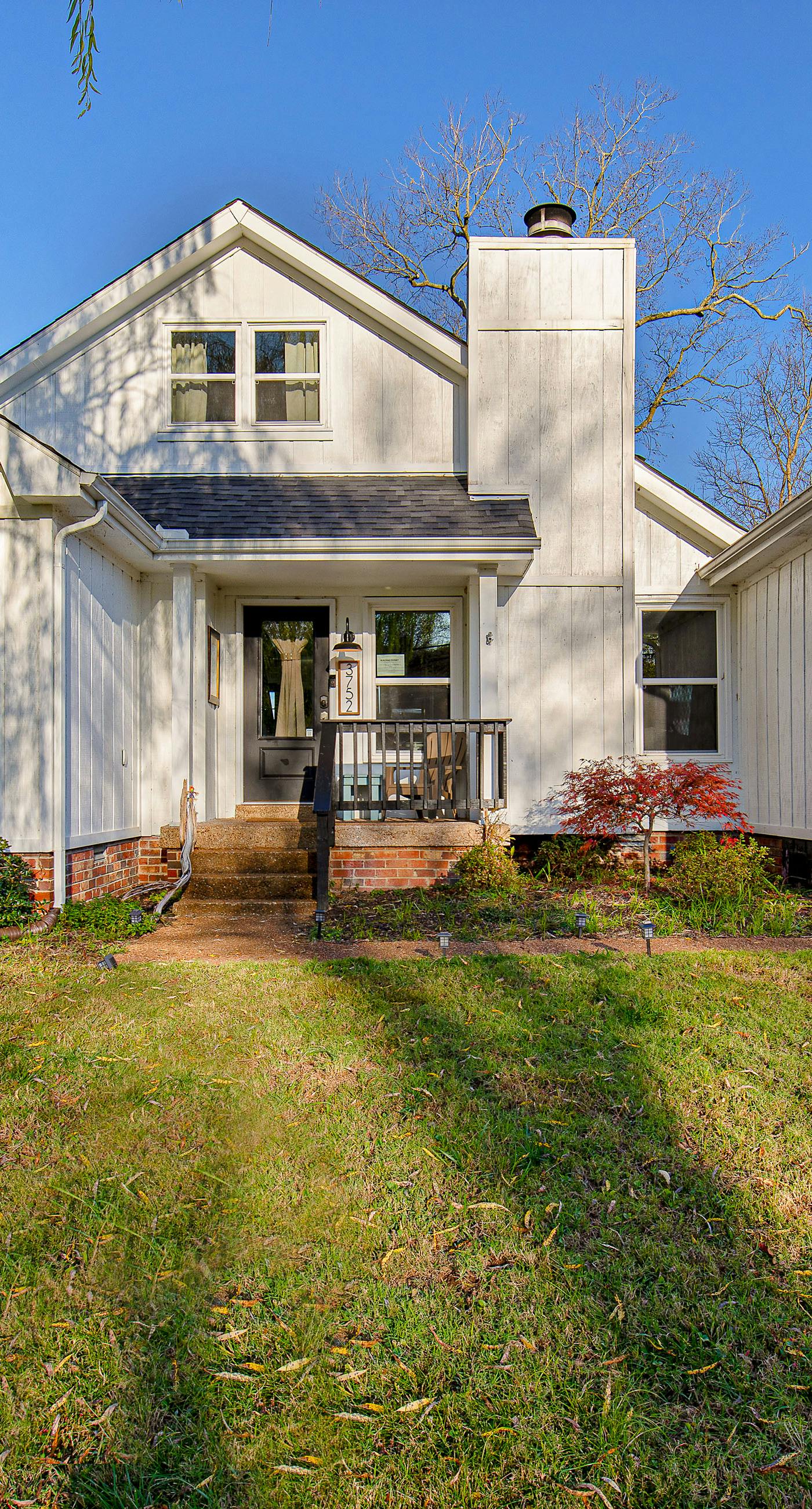 Inglewood Riverfront Retreat