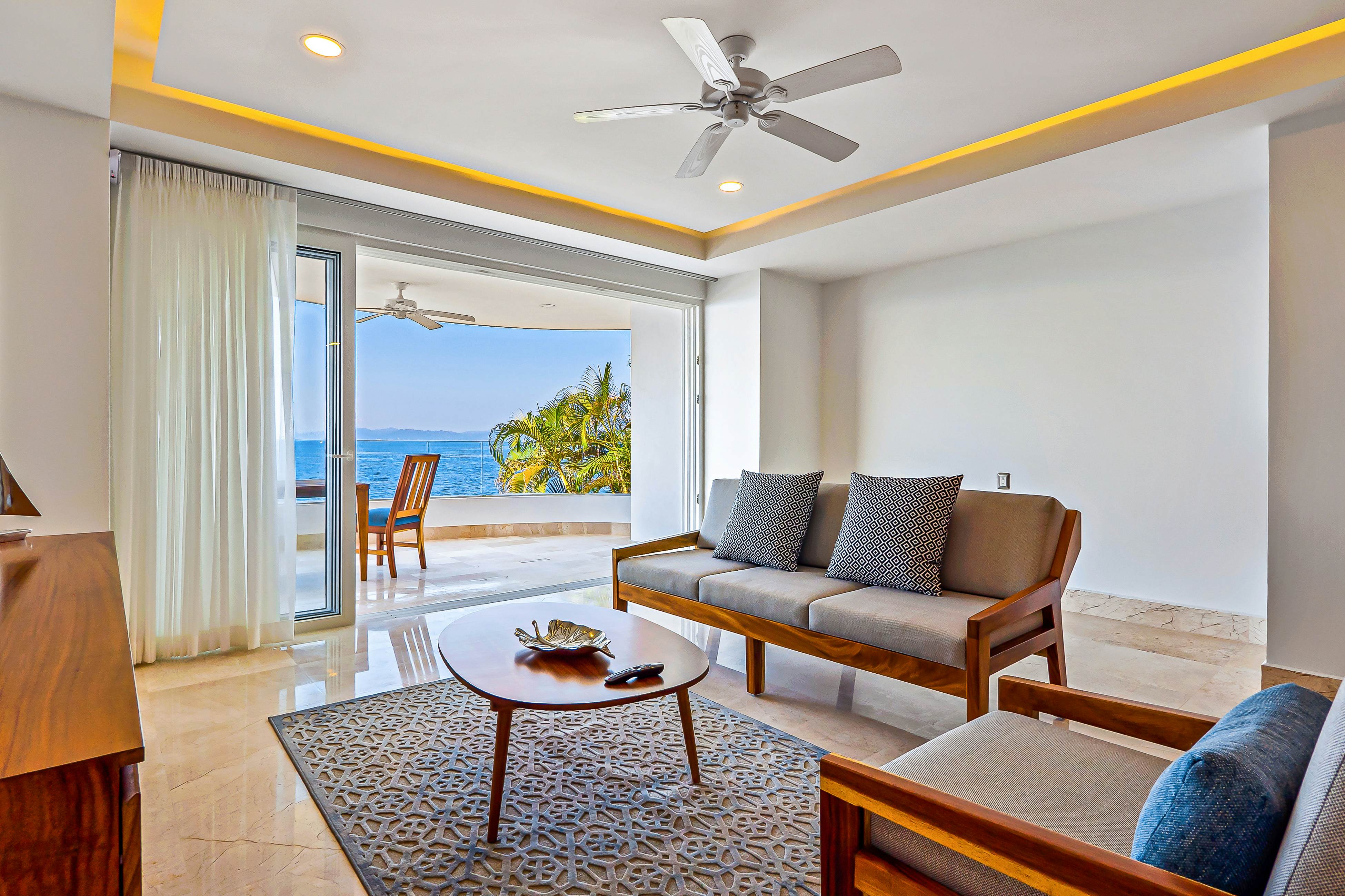 Blue Horizon 201 at Residences