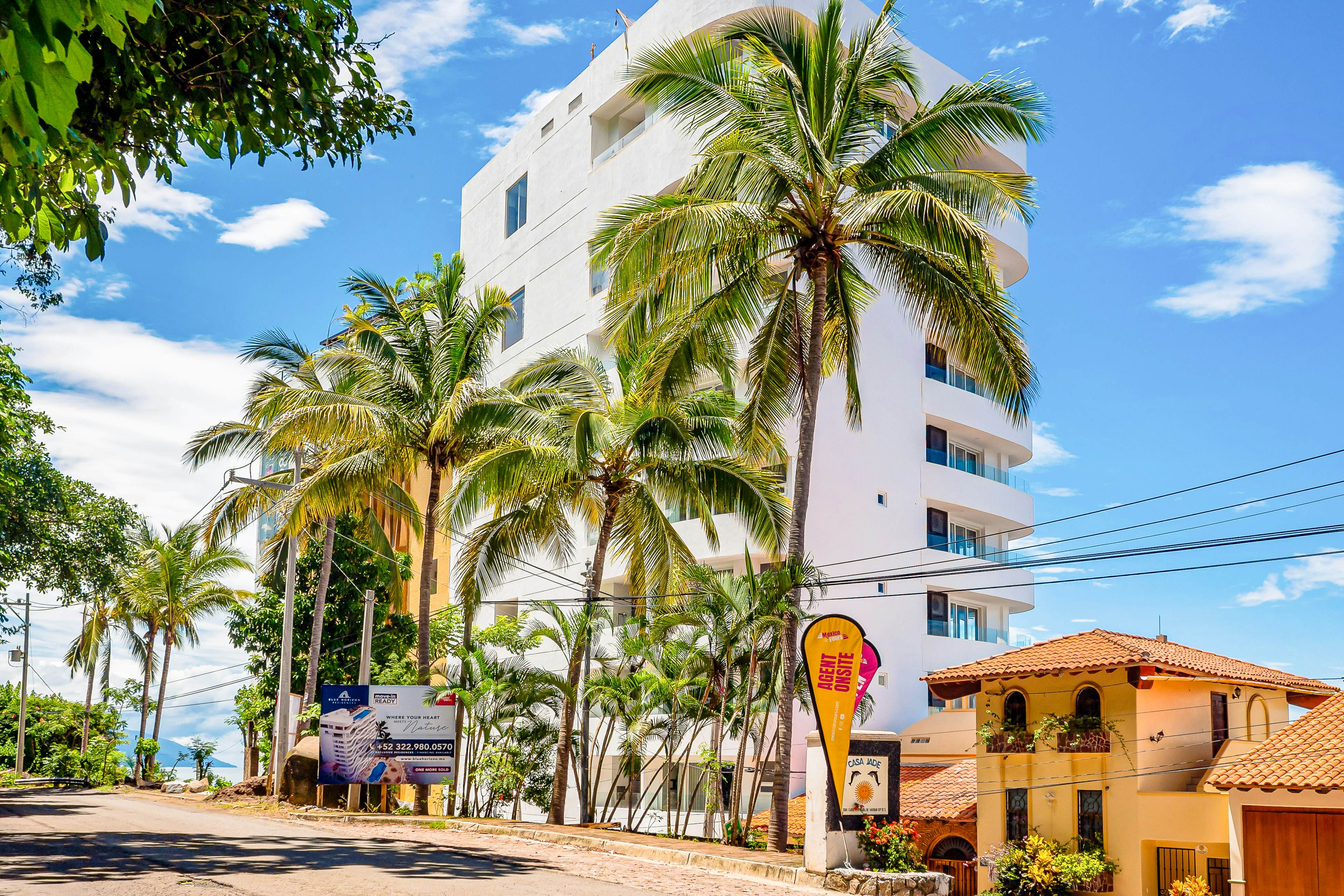 Blue Horizon 401 at Residences