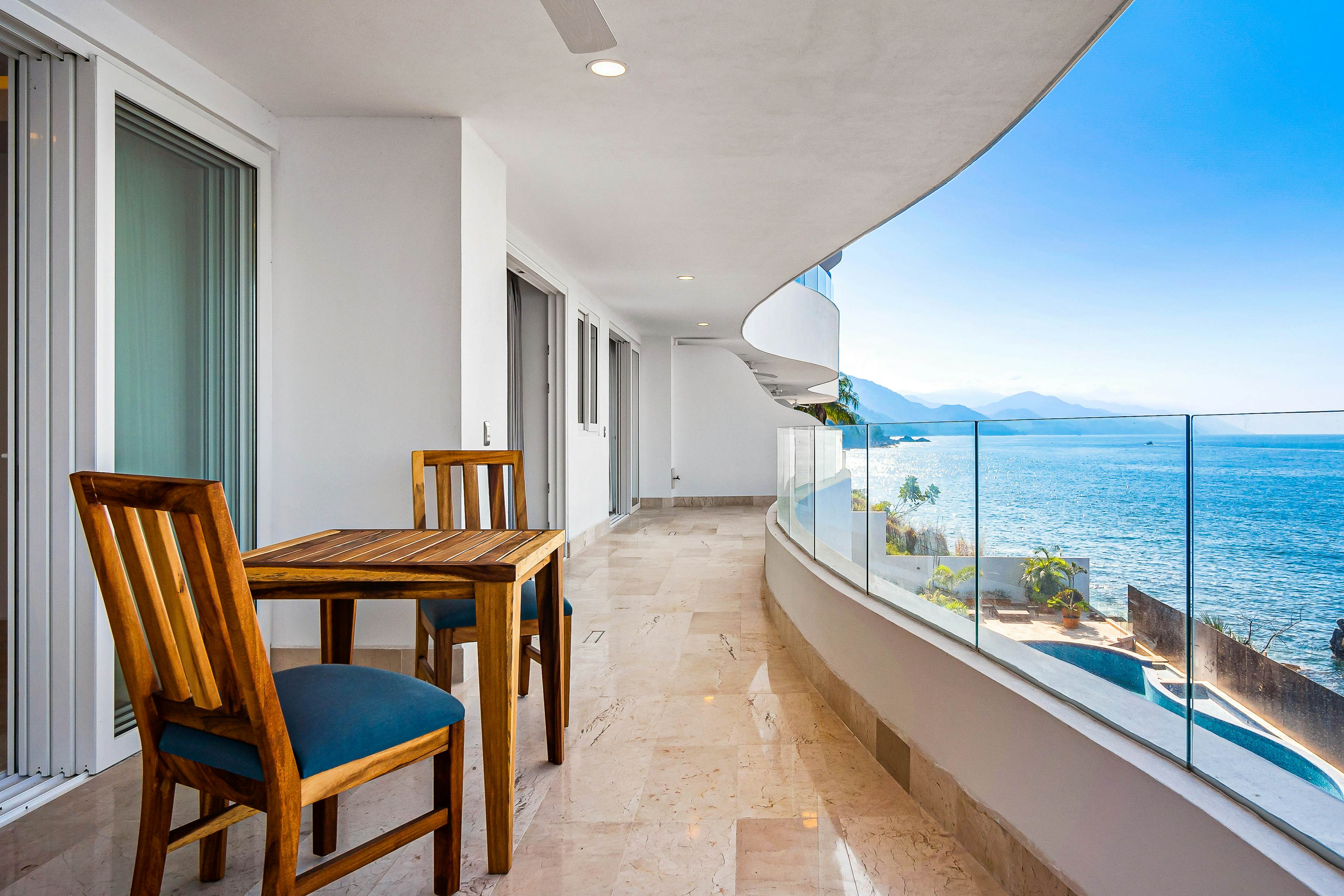 Blue Horizon 301 at Residences