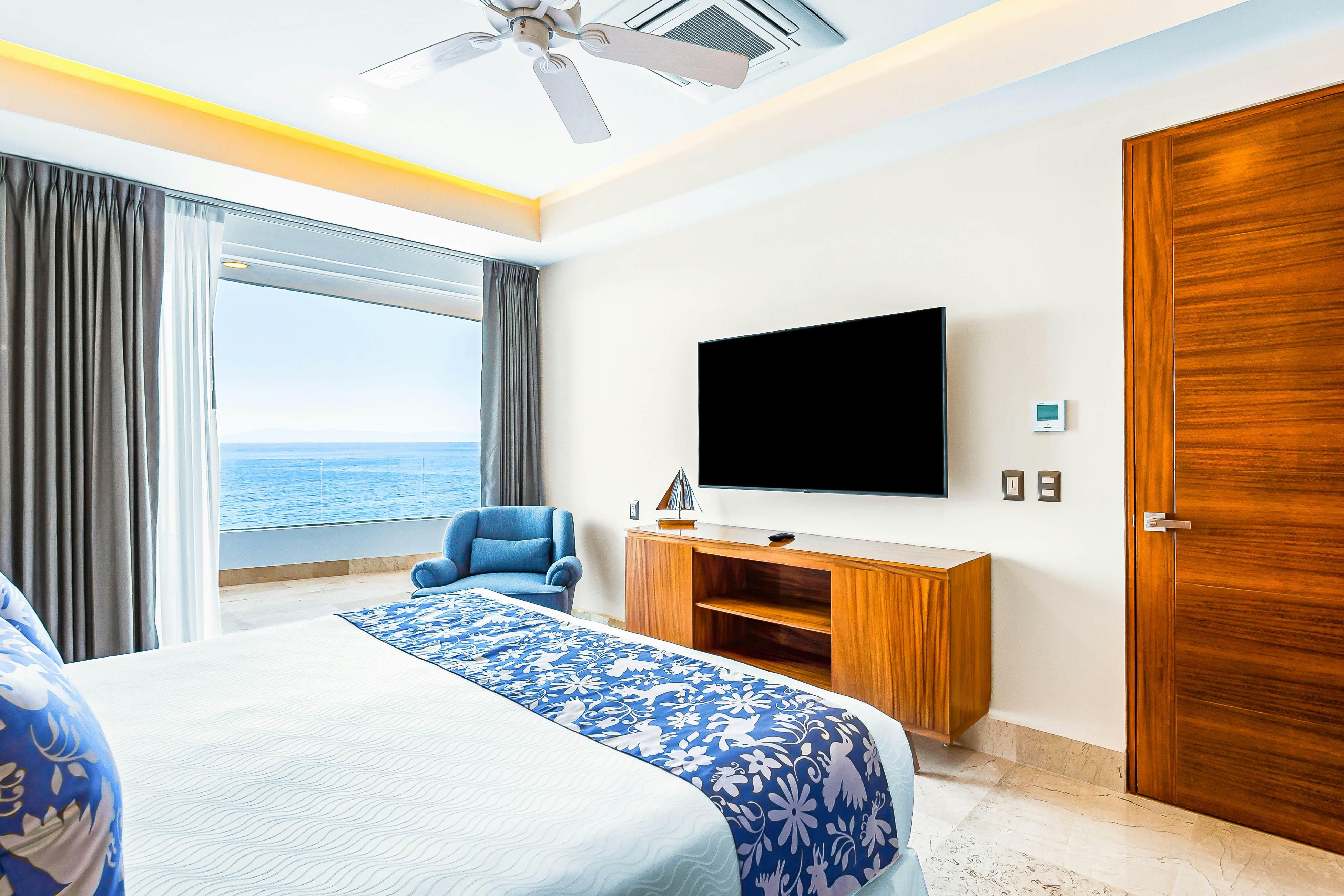 Blue Horizon 301 at Residences