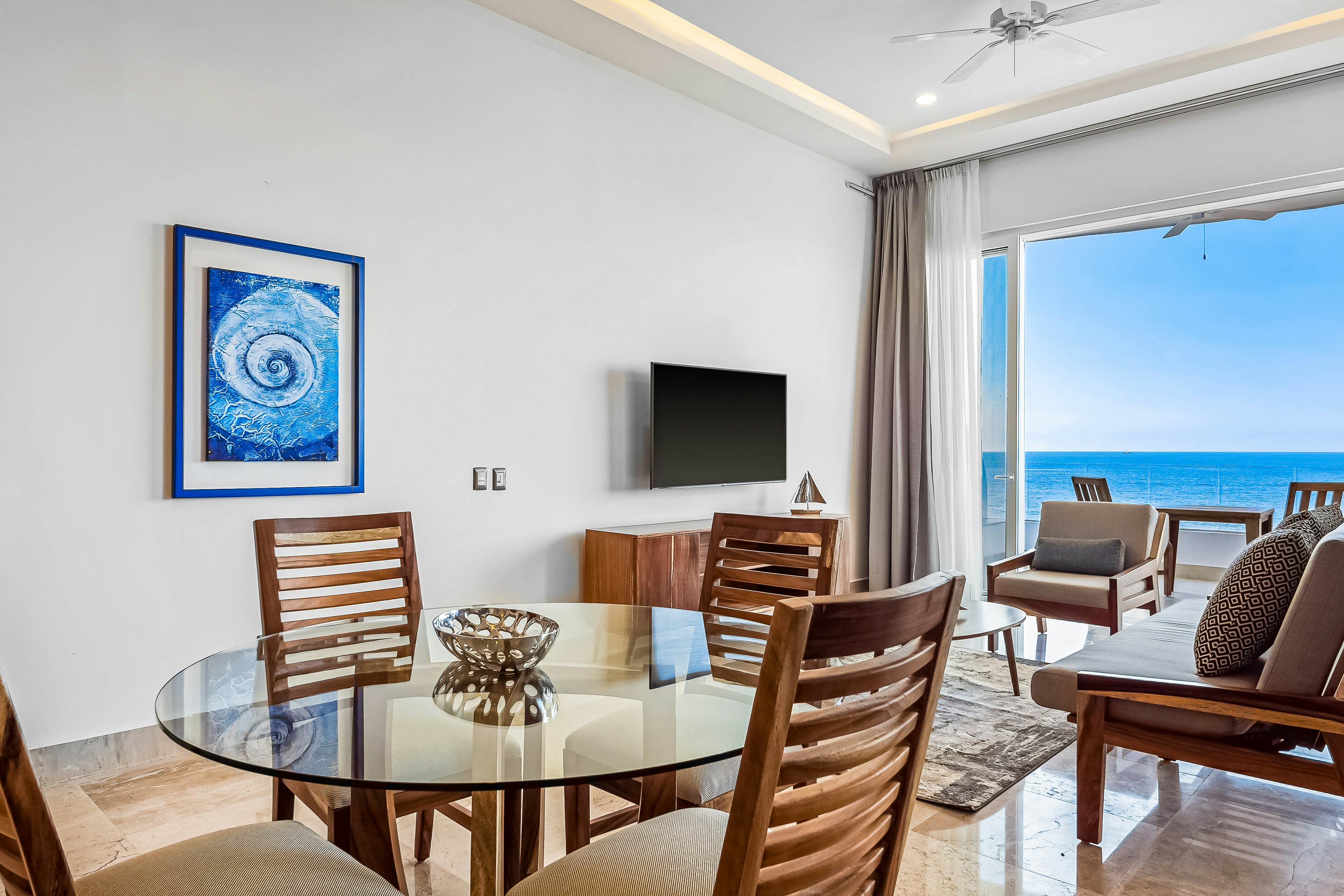 Blue Horizon 401 at Residences