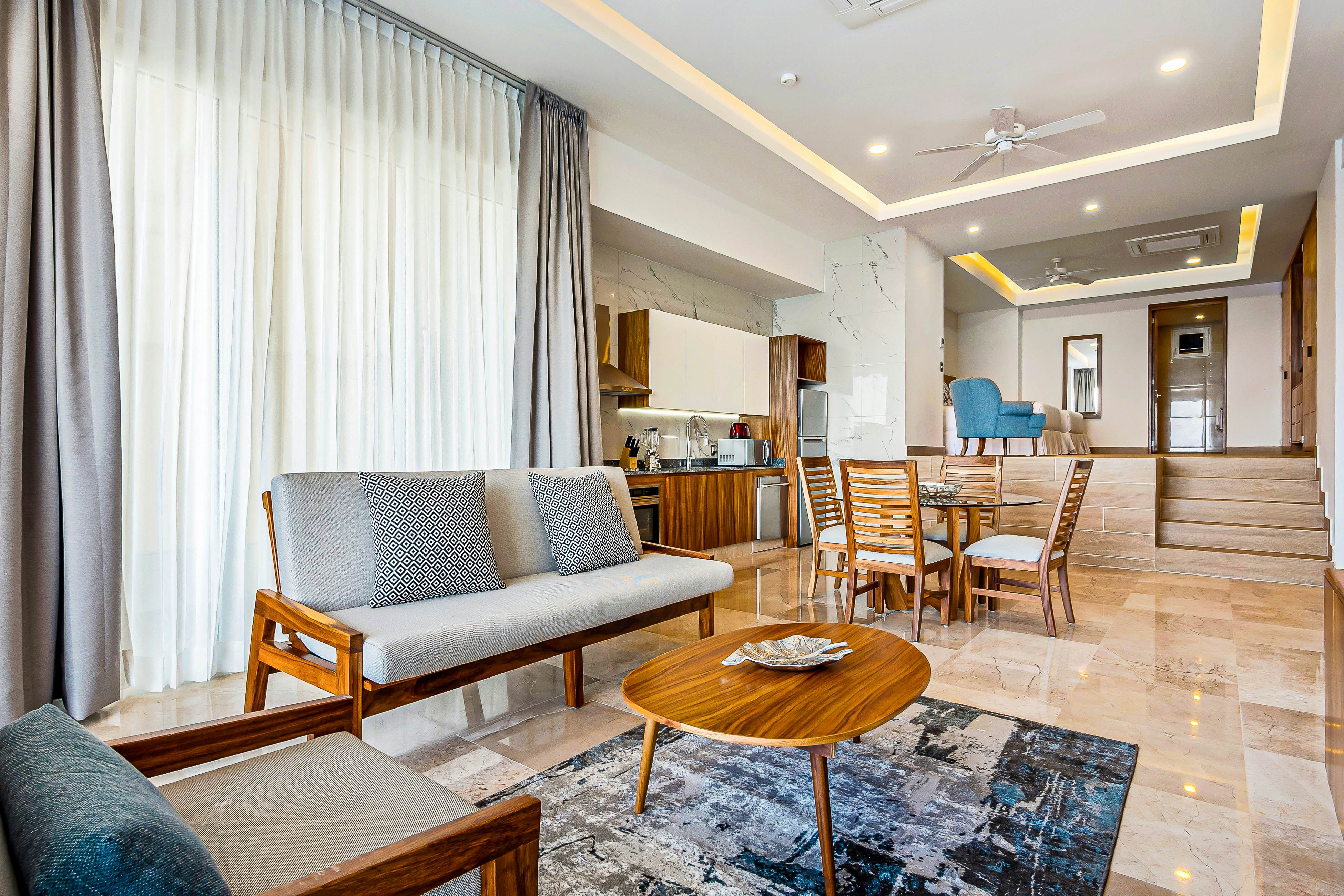 Blue Horizon 401 at Residences