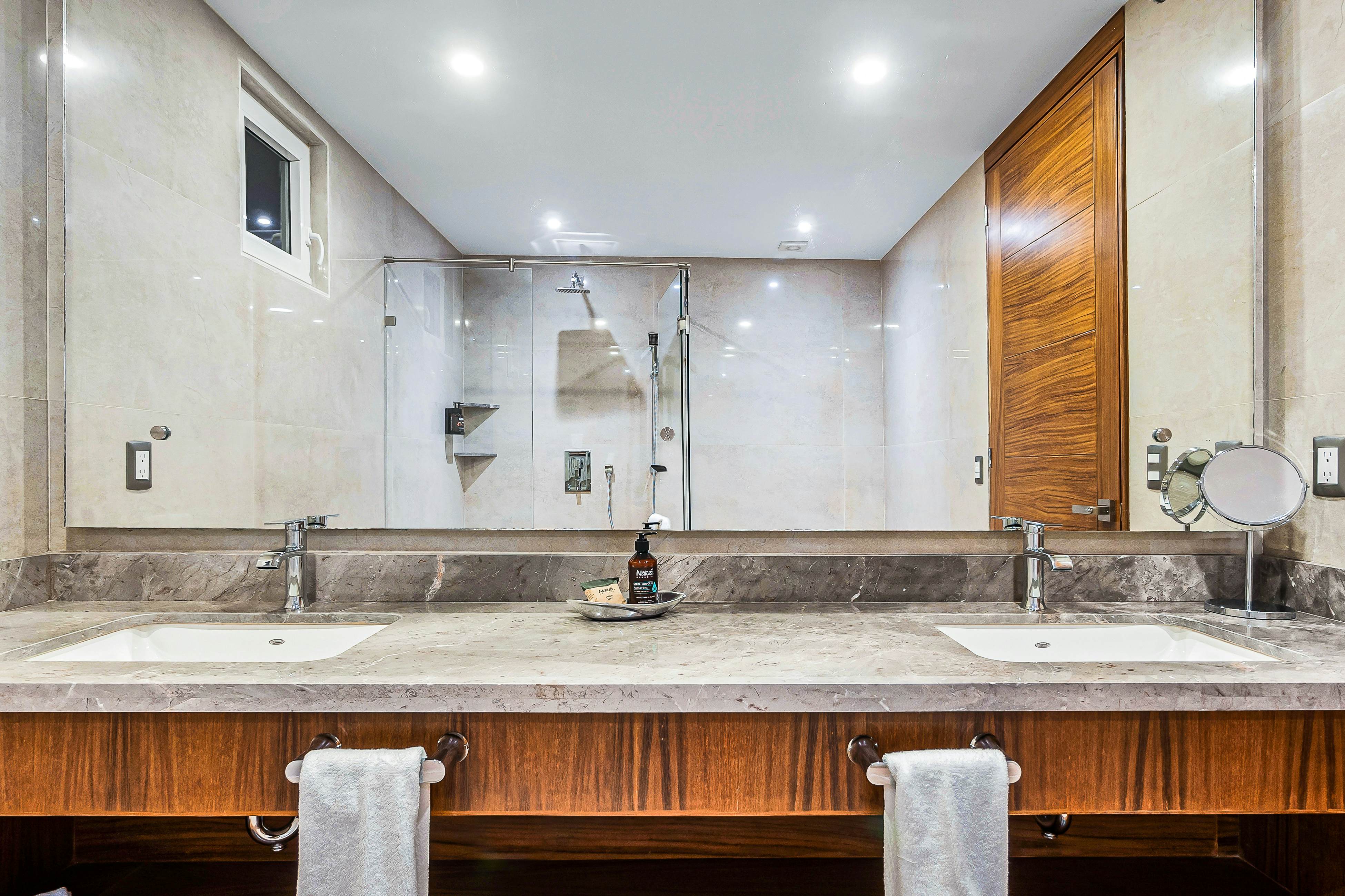 Blue Horizon 401 at Residences