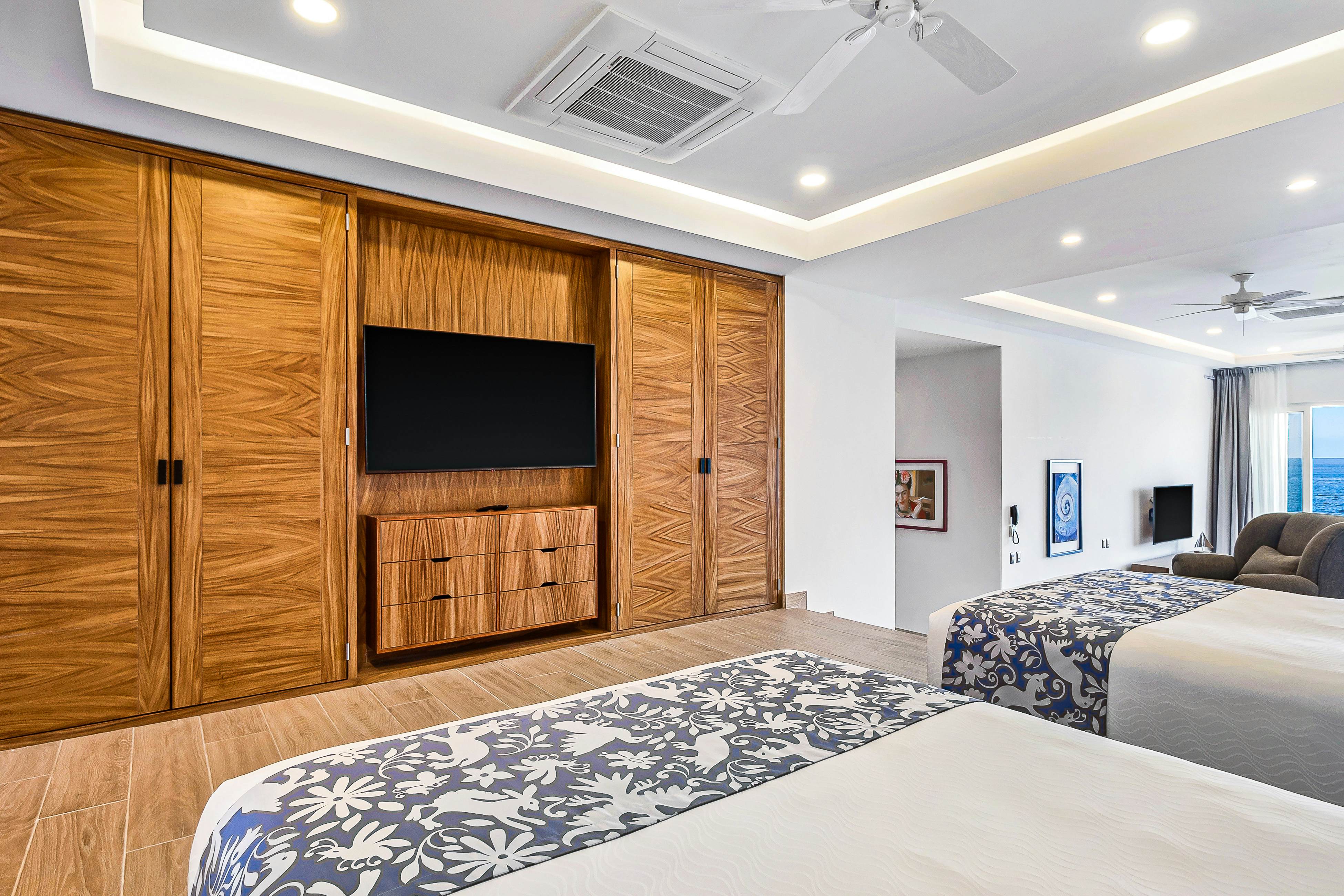 Blue Horizon 401 at Residences