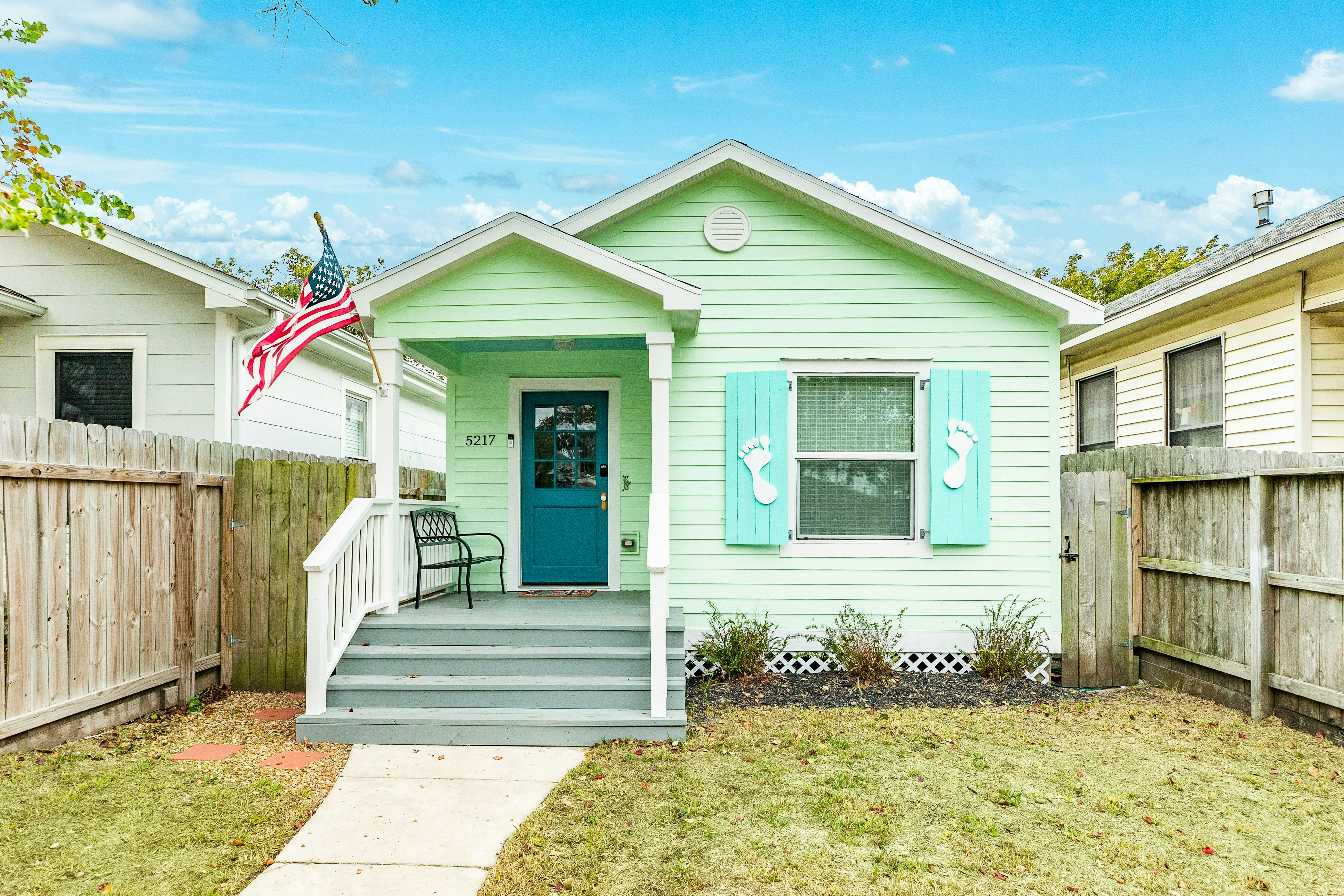 Barefoot Coastal Cottage