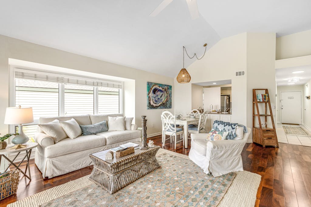 2nd floor villa with water views, lovely balcony & w/d - walk to Beach Club — Seabrook Island, SC — vacation rental