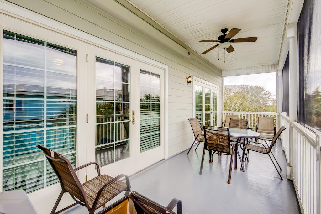 Fantastic condo with water-view, pool, balcony, central AC, & washer/dryer — Folly Beach, SC — vacation rental