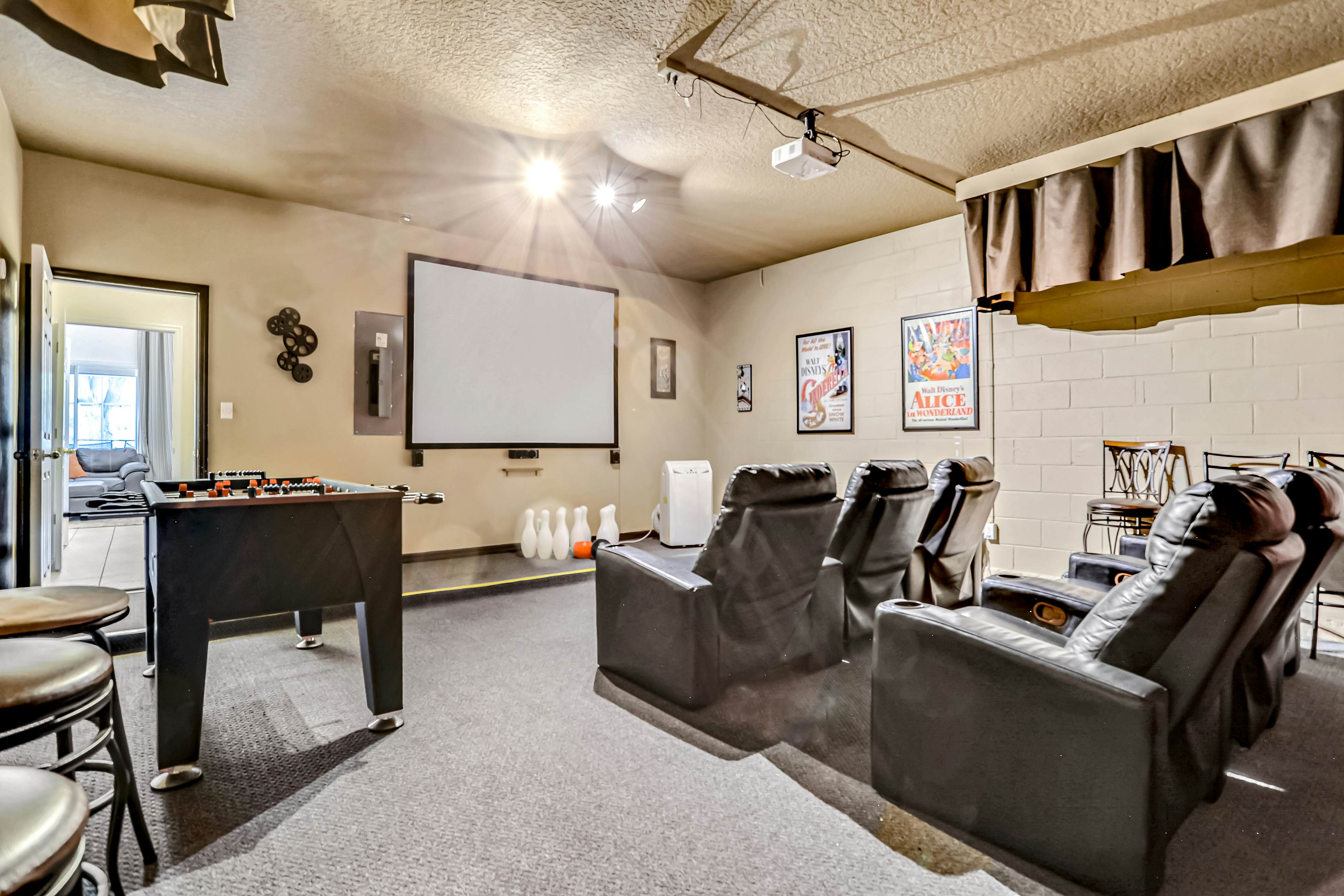 Sunny and Serene - Emerald Island Resort 