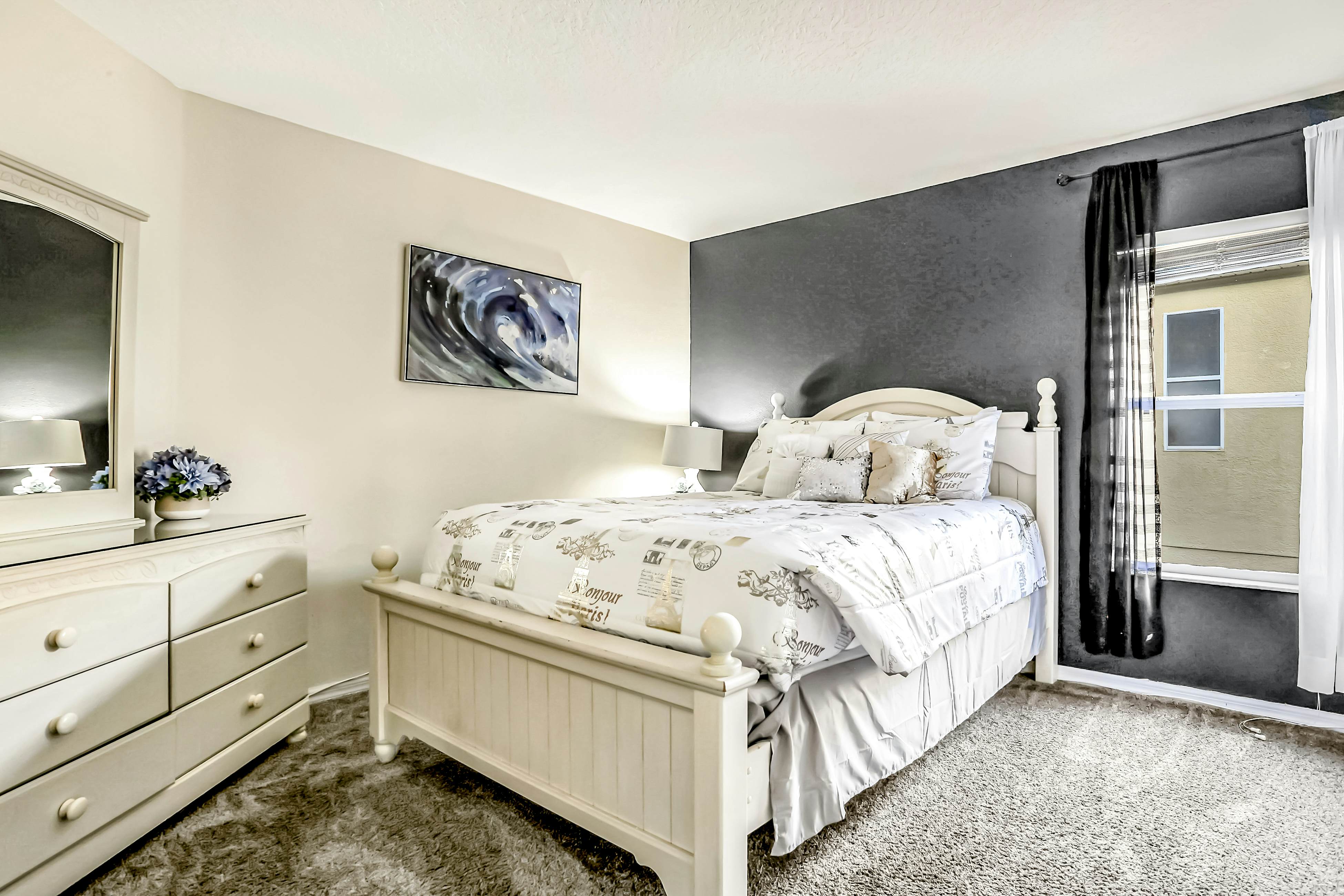 Sunny and Serene - Emerald Island Resort 