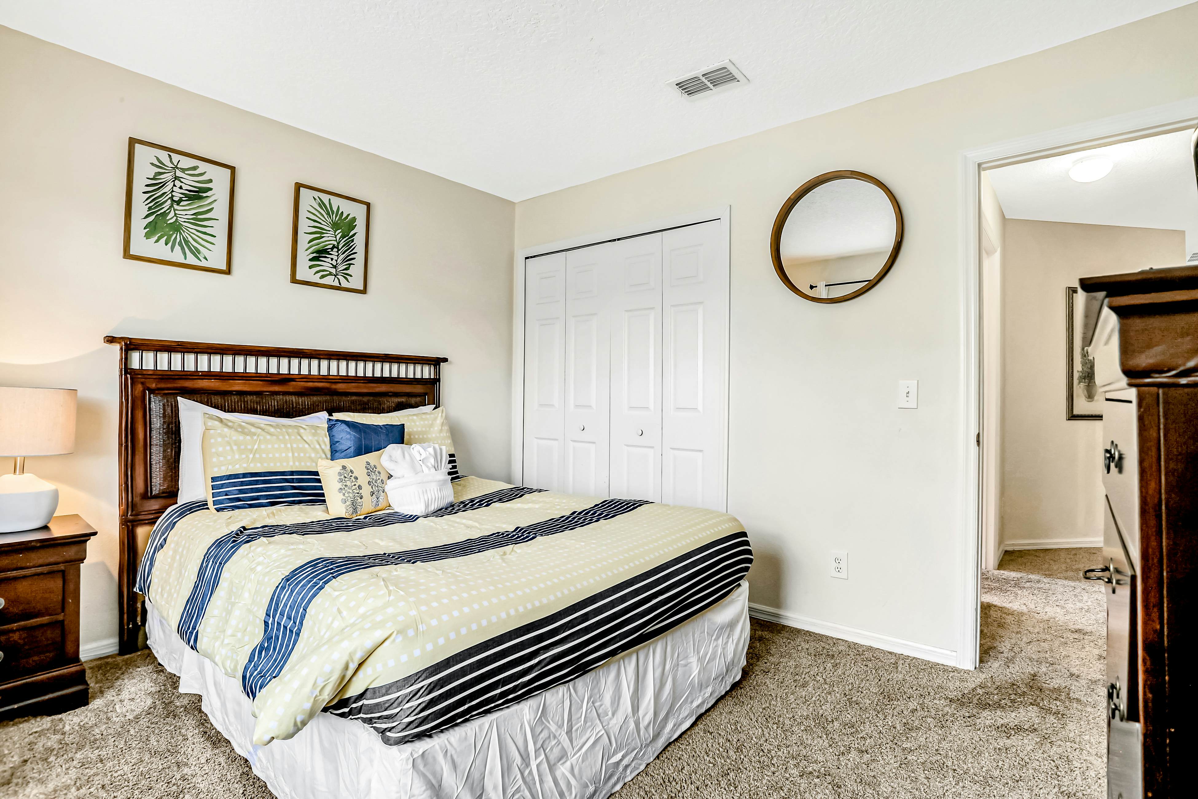 Sunny and Serene - Emerald Island Resort 