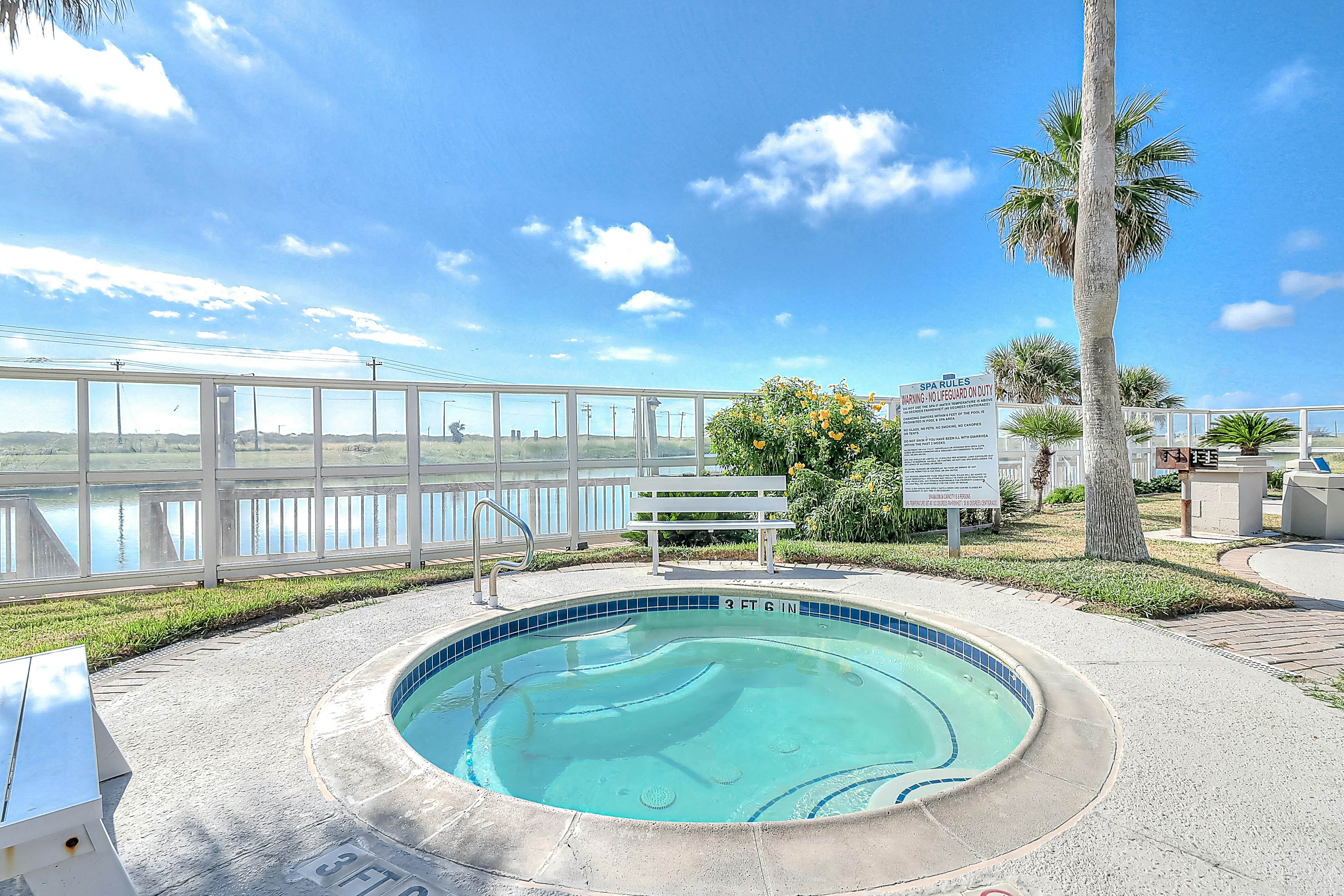 Beach Club - Seas the Day