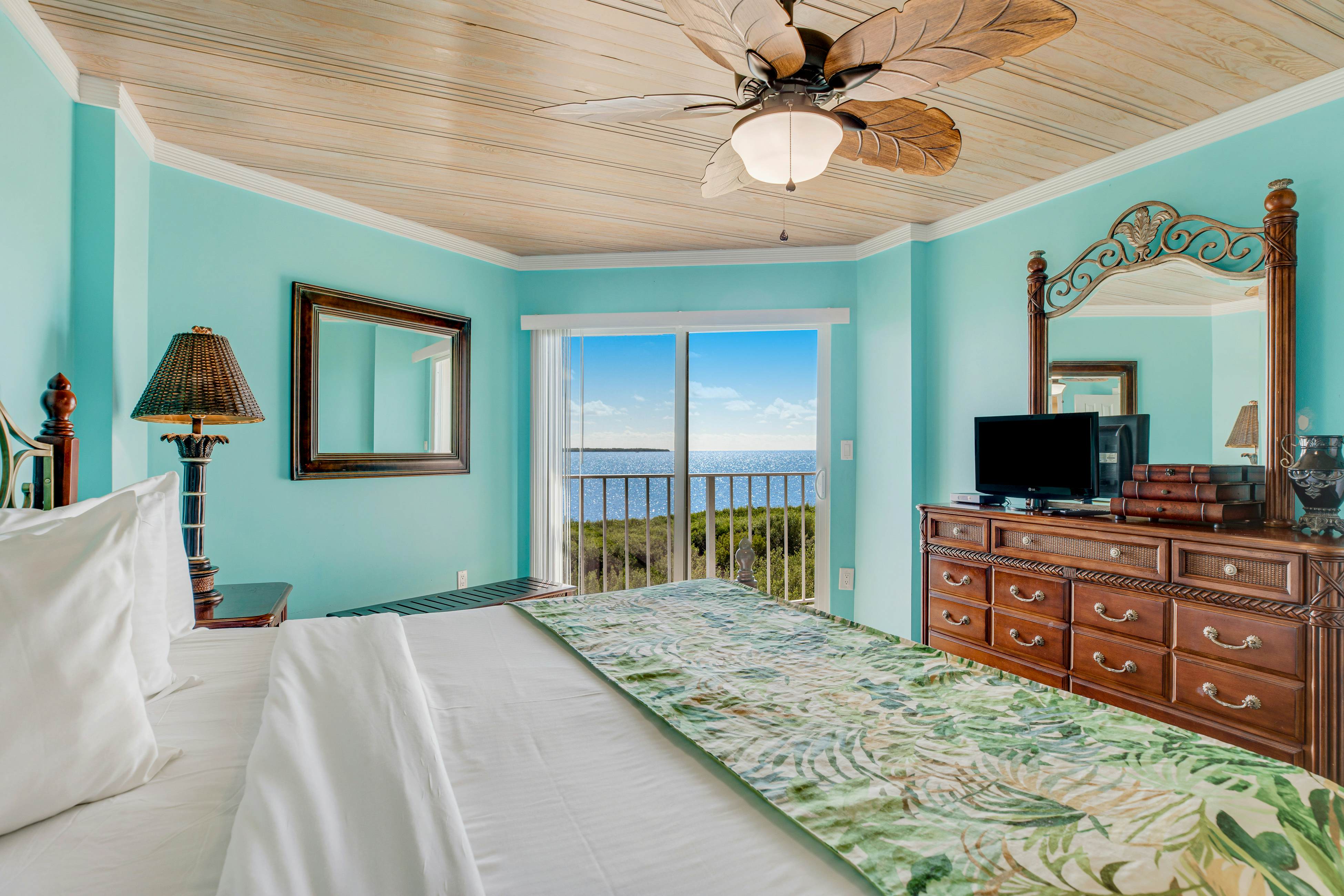 Tavernier Escape 4408 2 BD Tavernier, FL Vacation Rental Vacasa