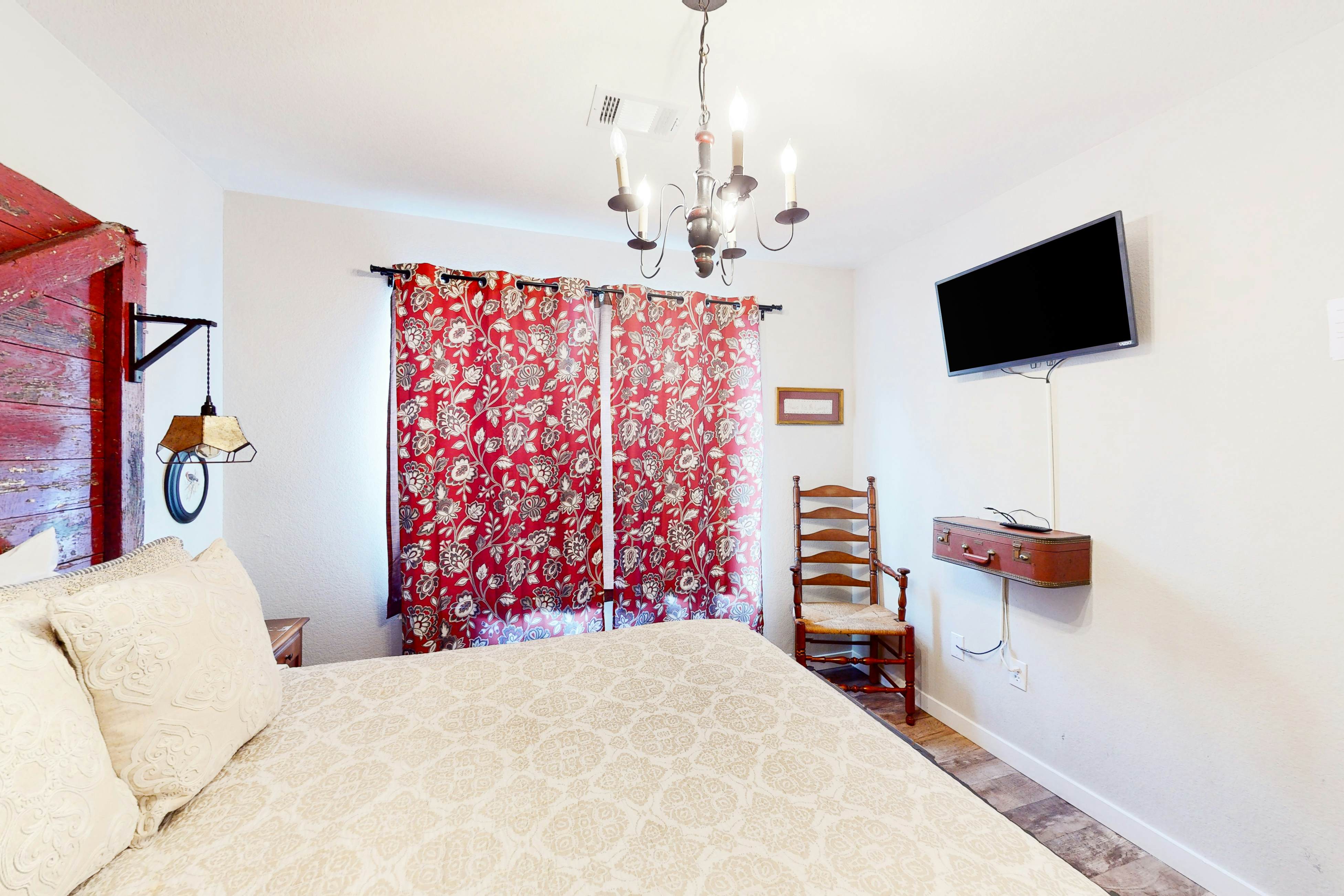 The Farmhouse at Fall Creek