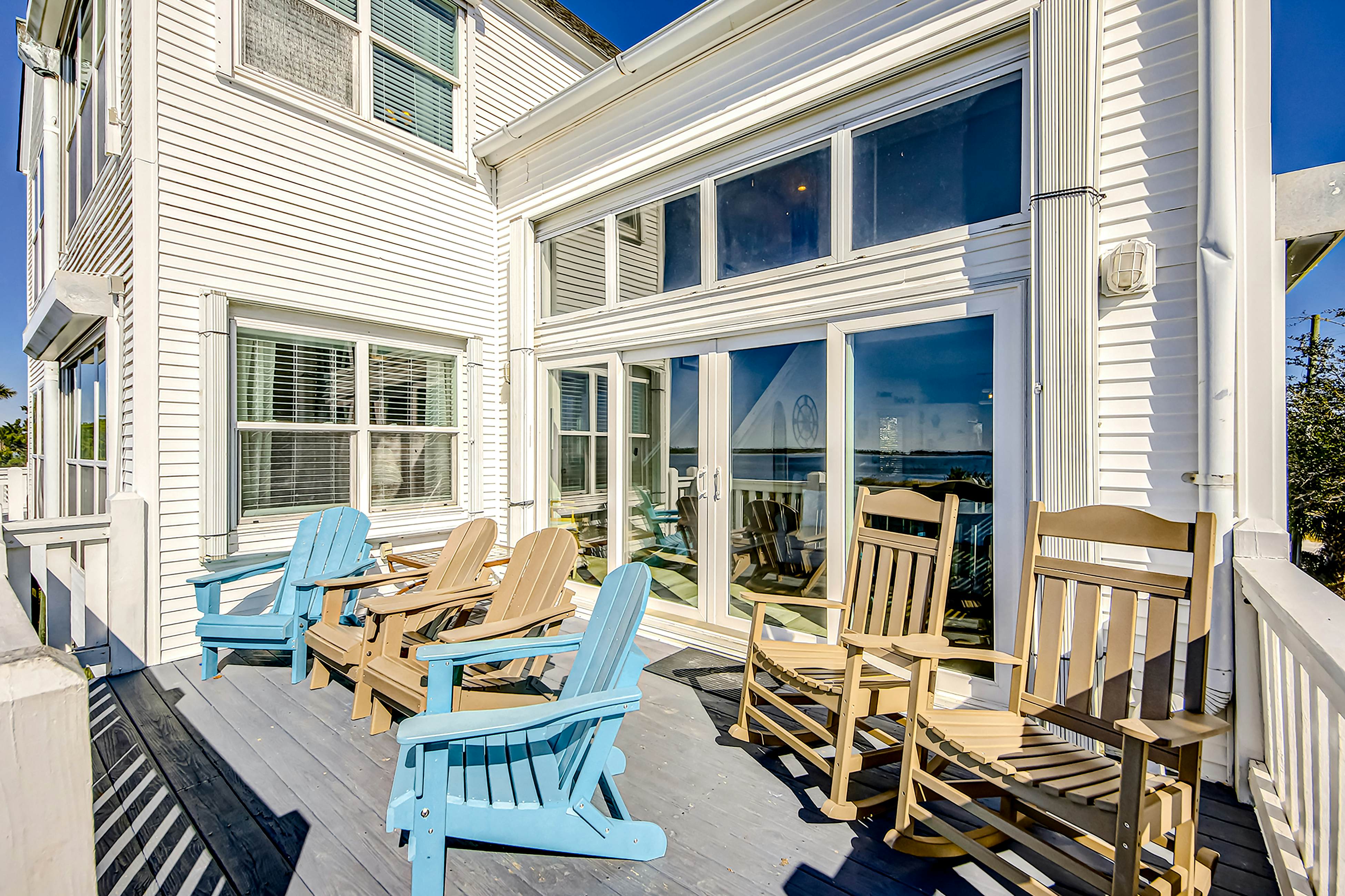 Dolphin Watch - A Side