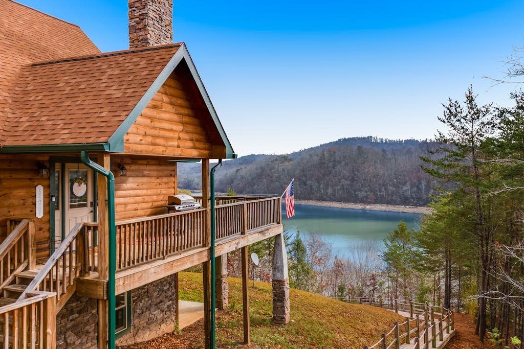 Lake Therapy Hideaway – photo 1