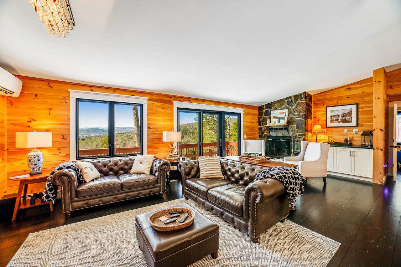 Fox Lane Retreat 4 BD Quechee, VT Vacation Rental Vacasa