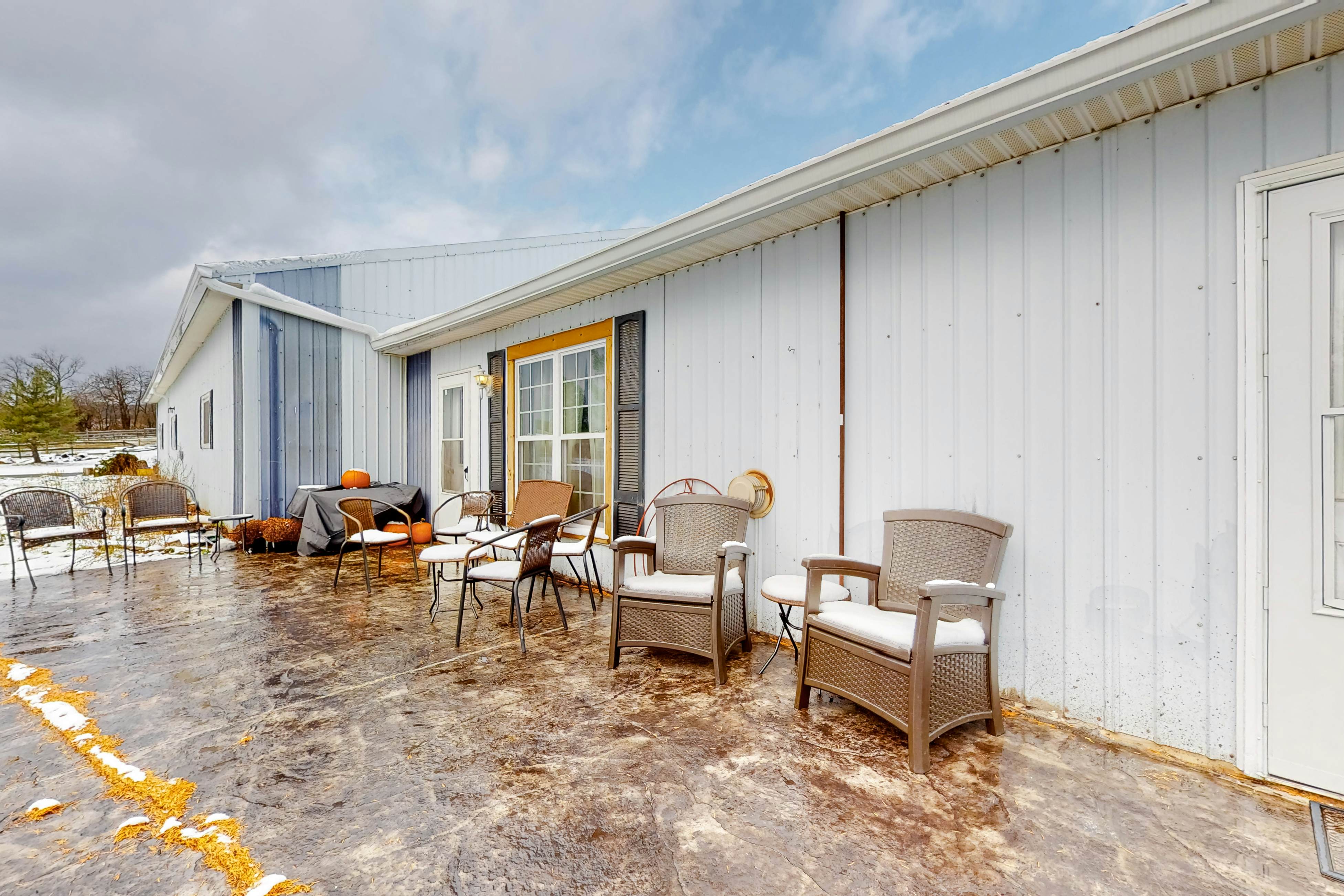 Italy Hill Estate 2 BD Branchport, NY Vacation Rental Vacasa