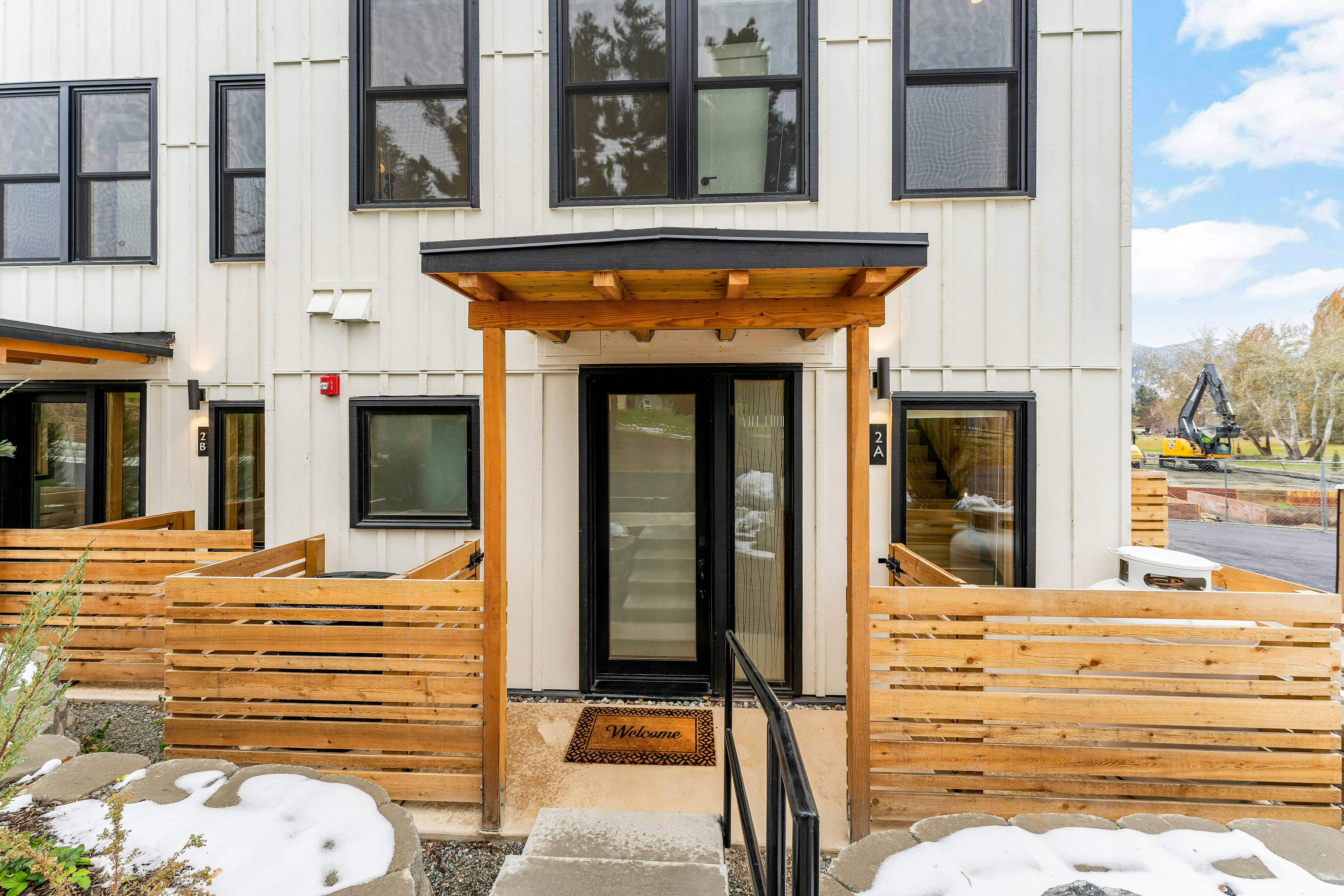 Ponderosa Court, Unit 2A