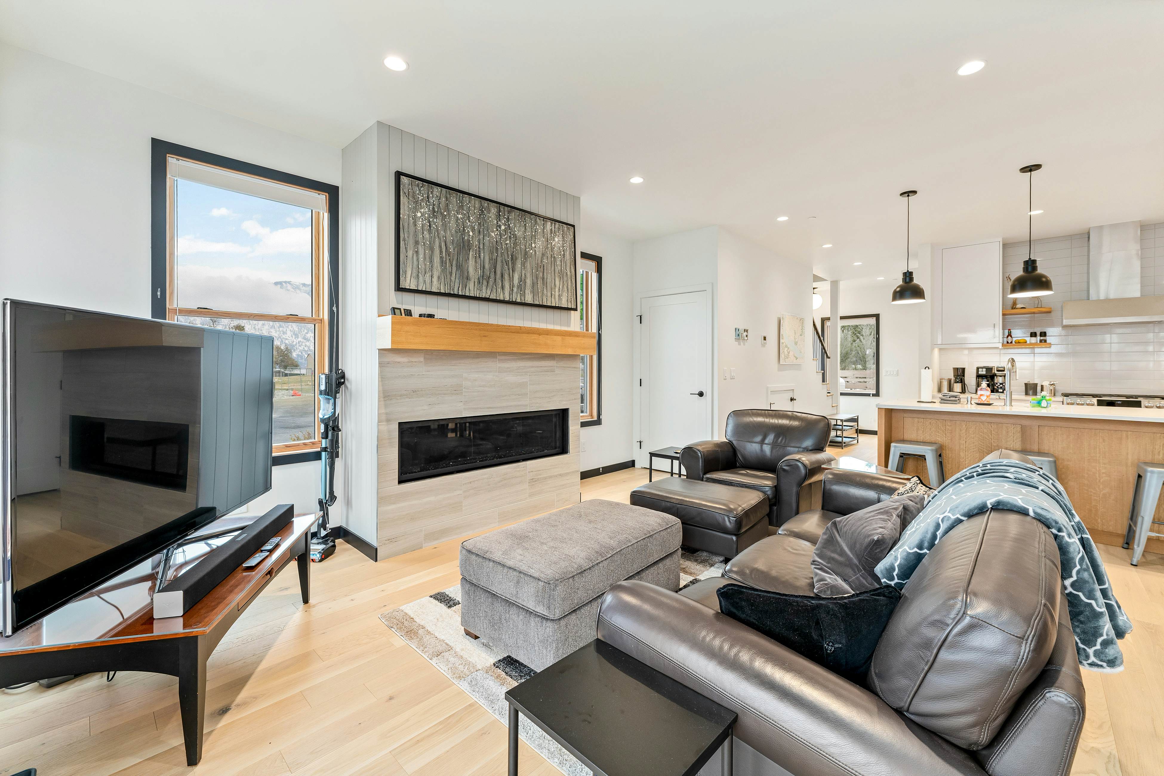 Ponderosa Court, Unit 2A