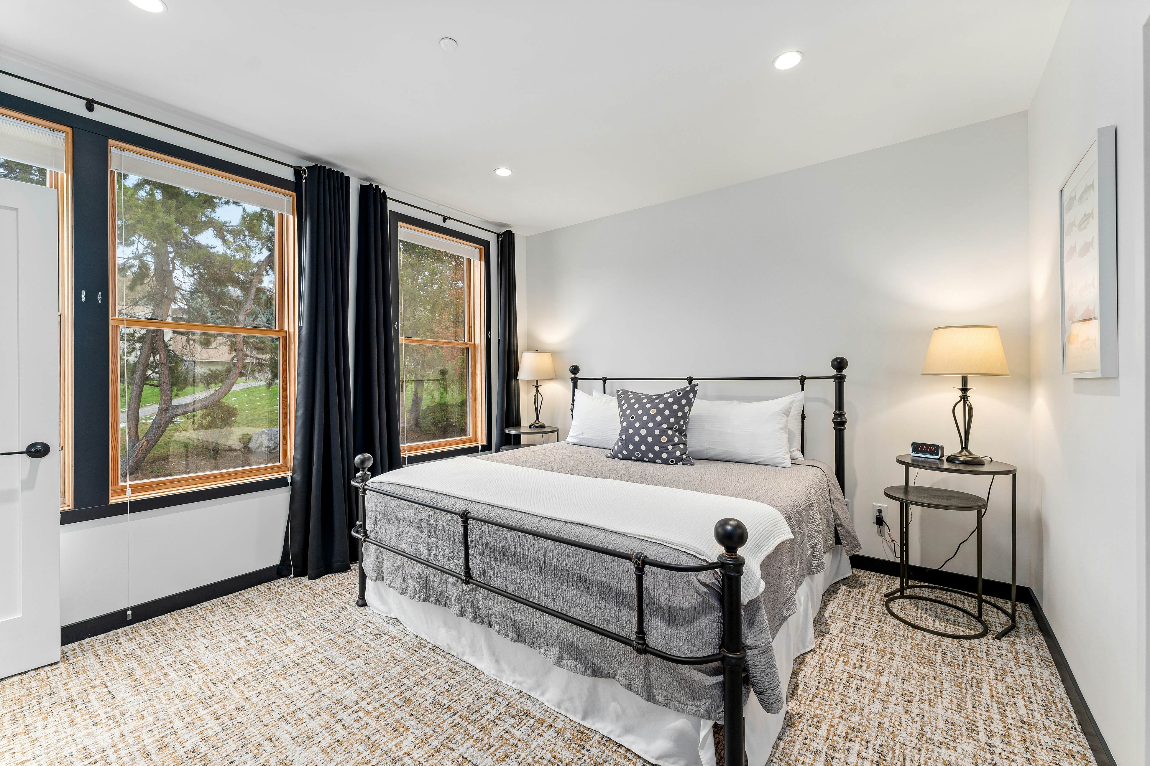 Ponderosa Court, Unit 2A