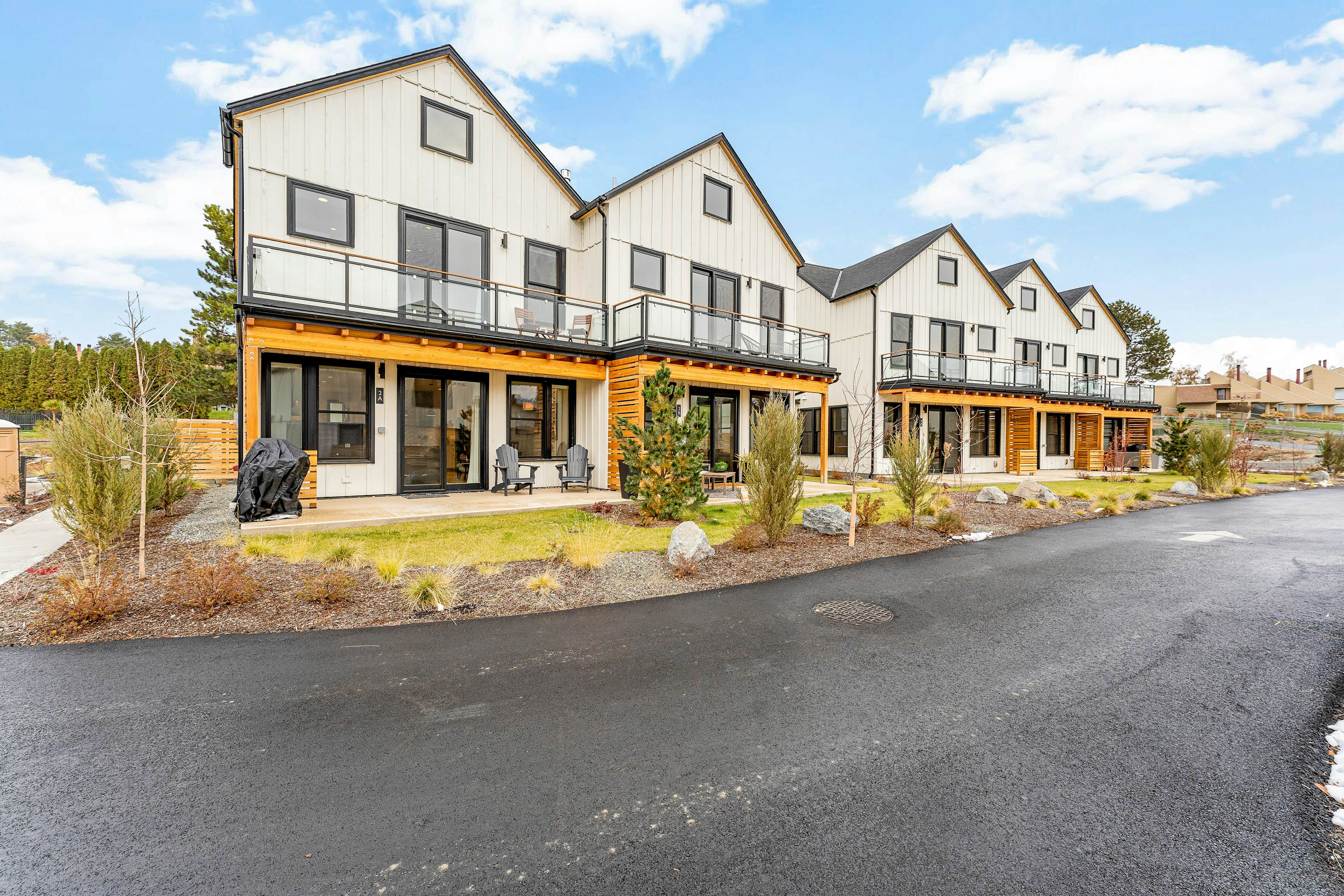 Ponderosa Court, Unit 2A