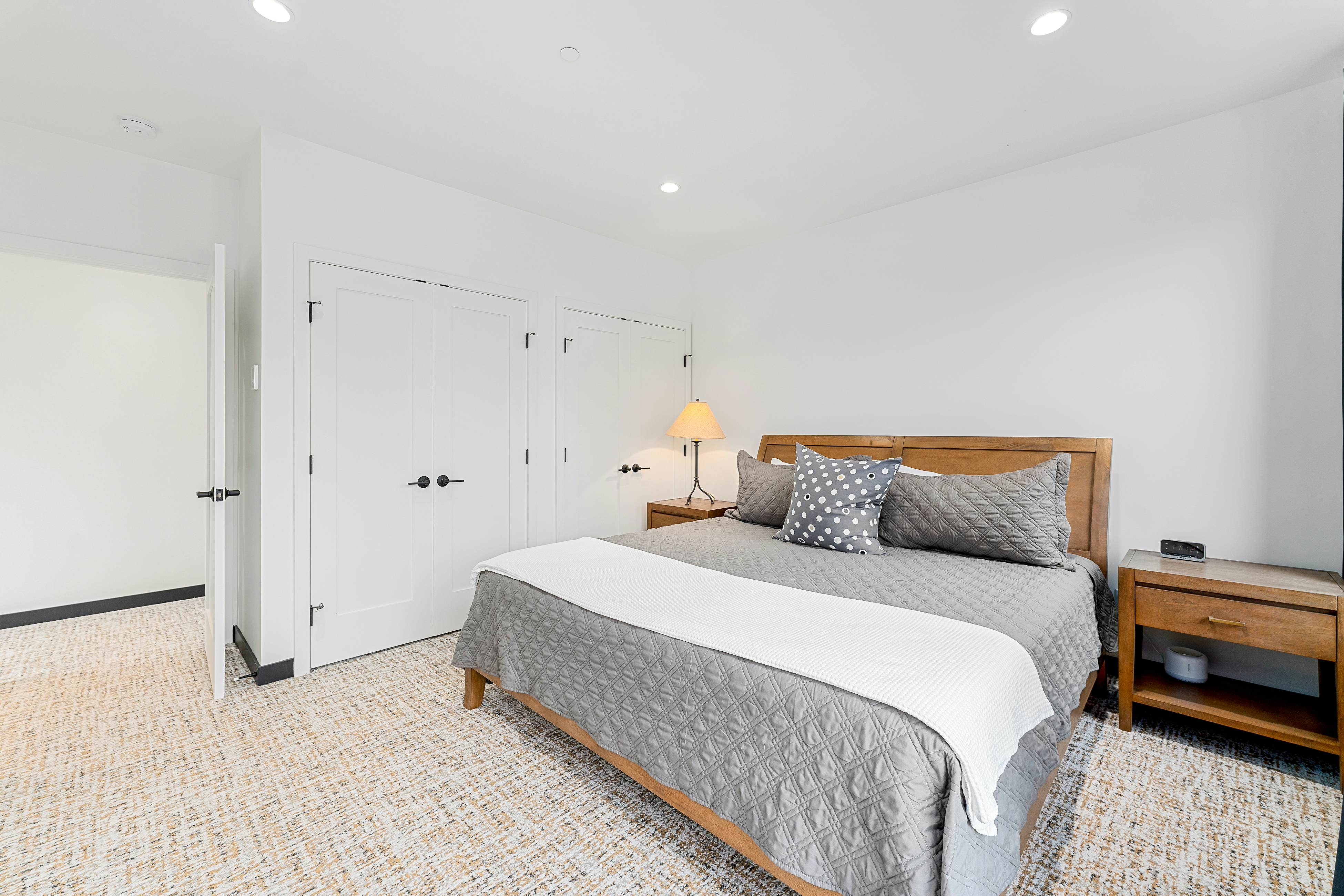 Ponderosa Court, Unit 2A