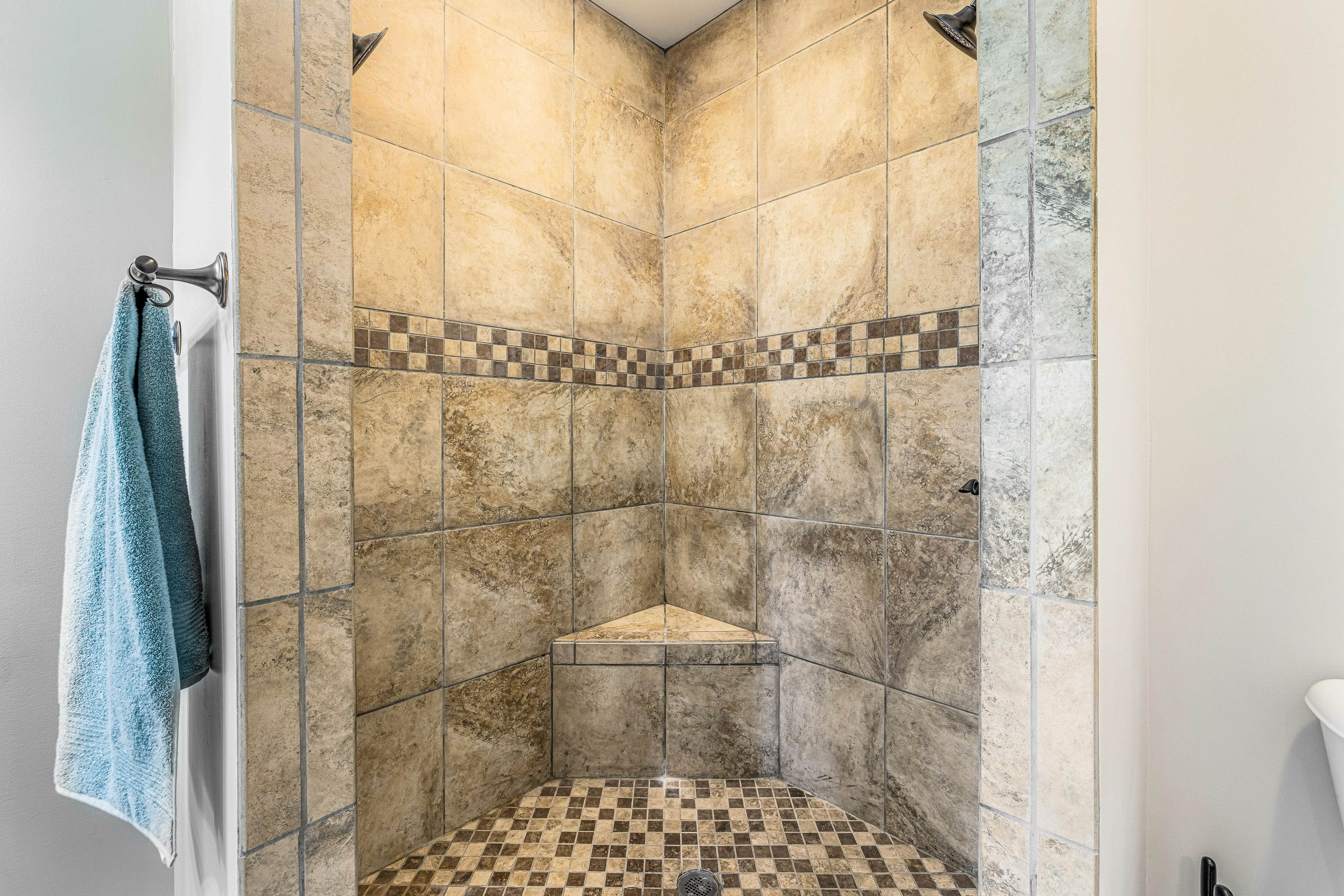 Nor Largo 6 BD LaFollette, TN Vacation Rental Vacasa