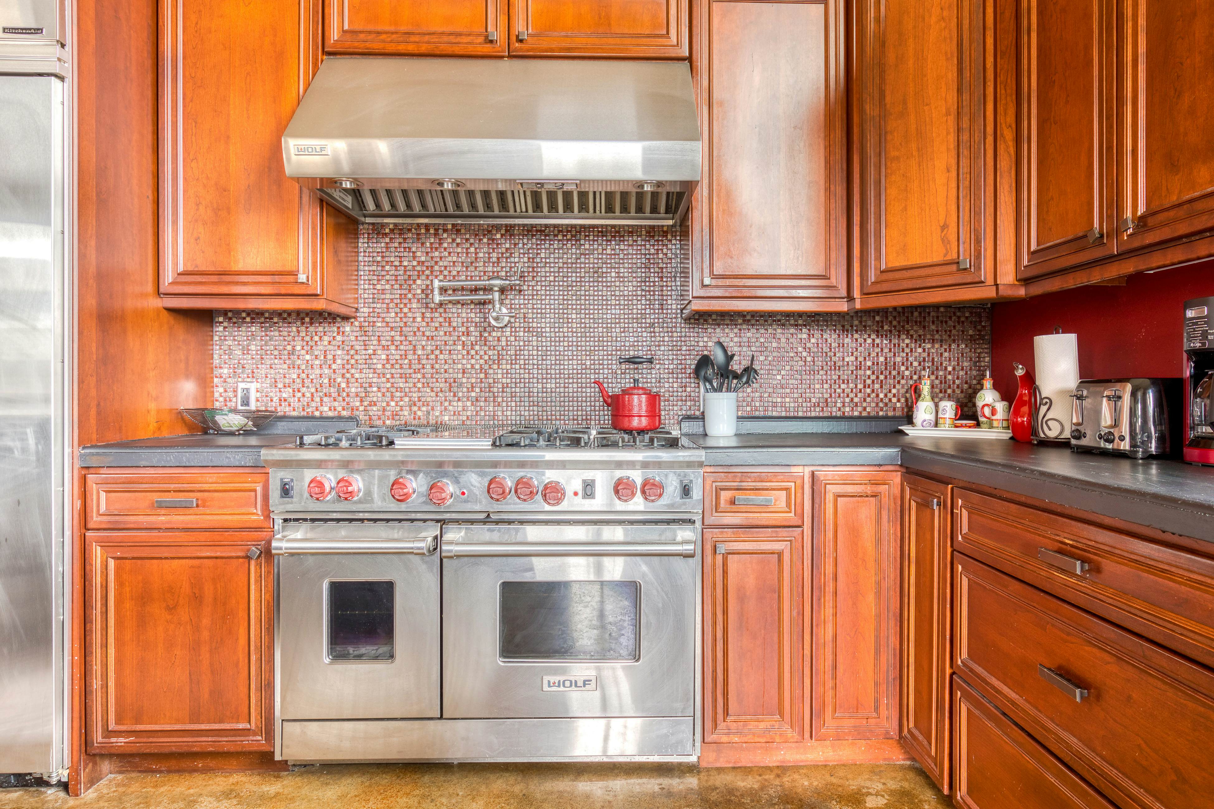 Grapevine Lodge 4 BD Dallesport, WA Vacation Rental Vacasa