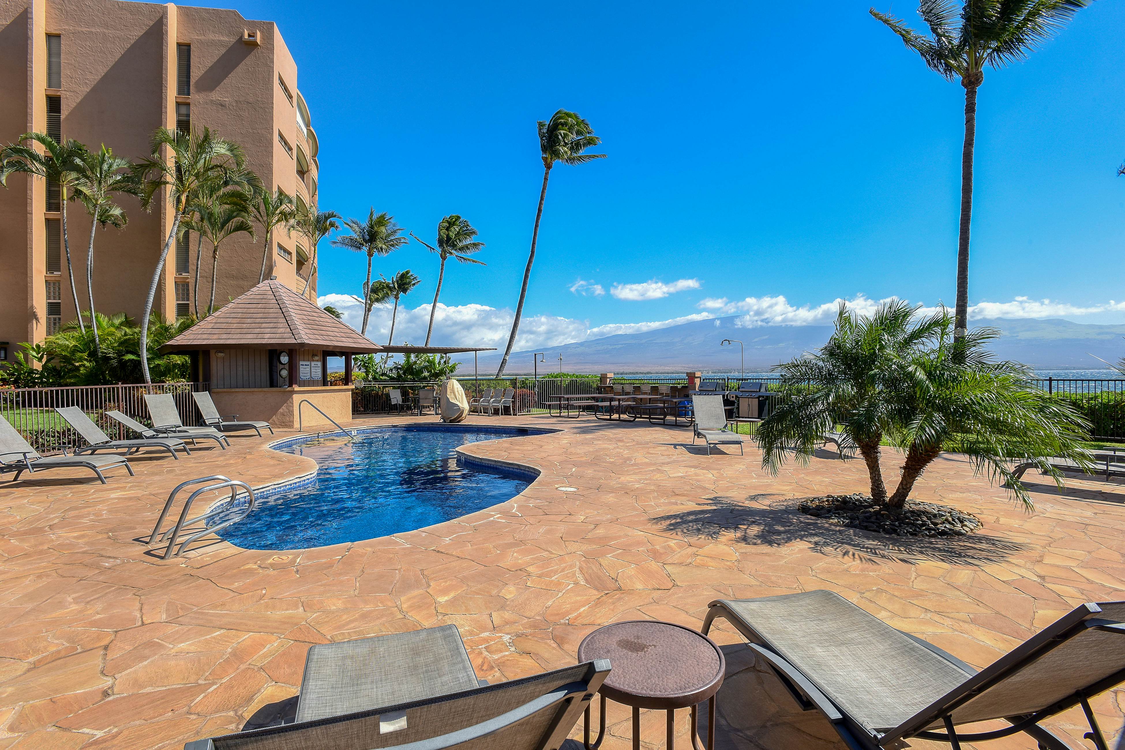 Island Sands Resort 302