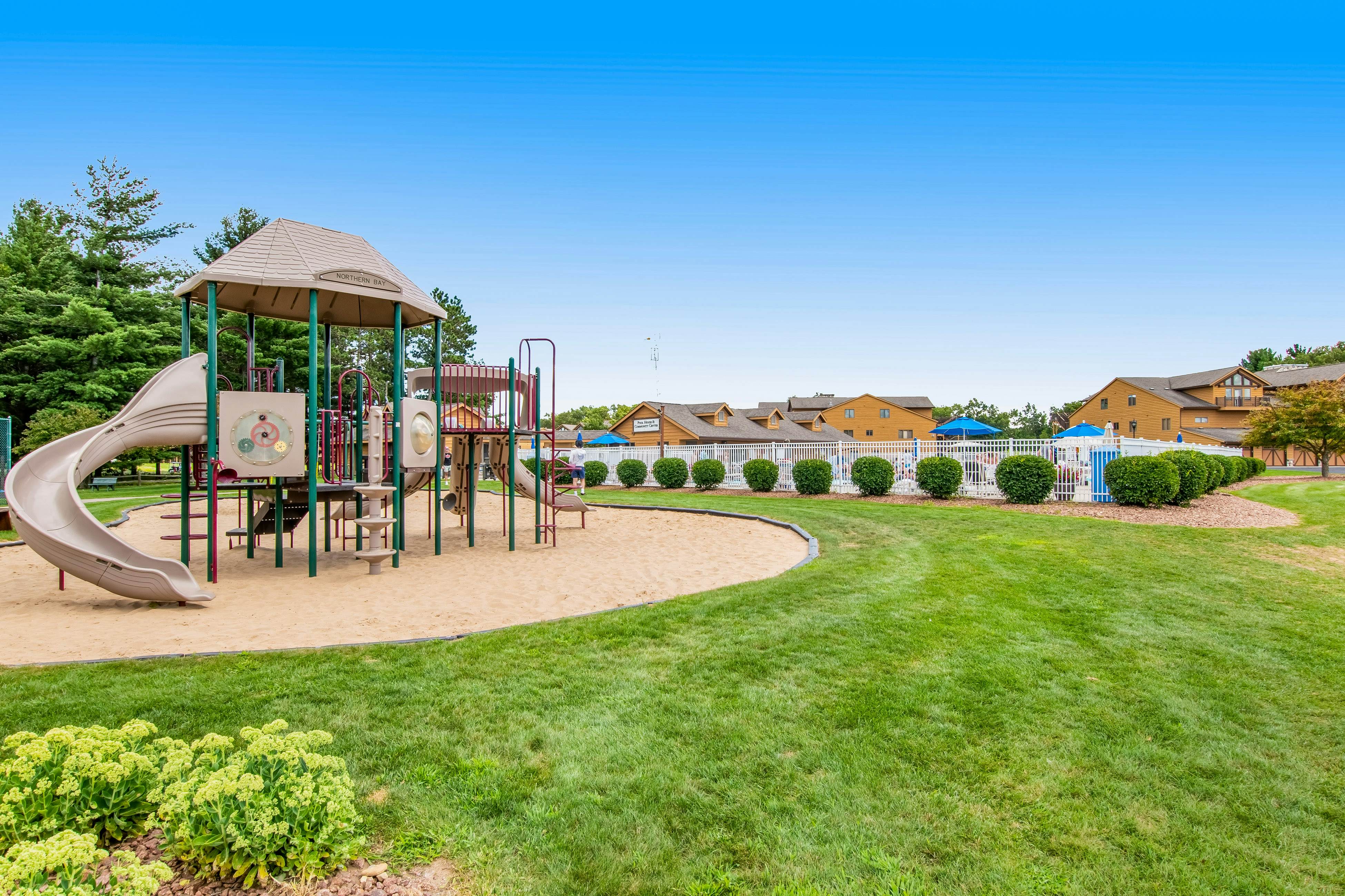 Sunset Condominiums - Castle Rock Retreat