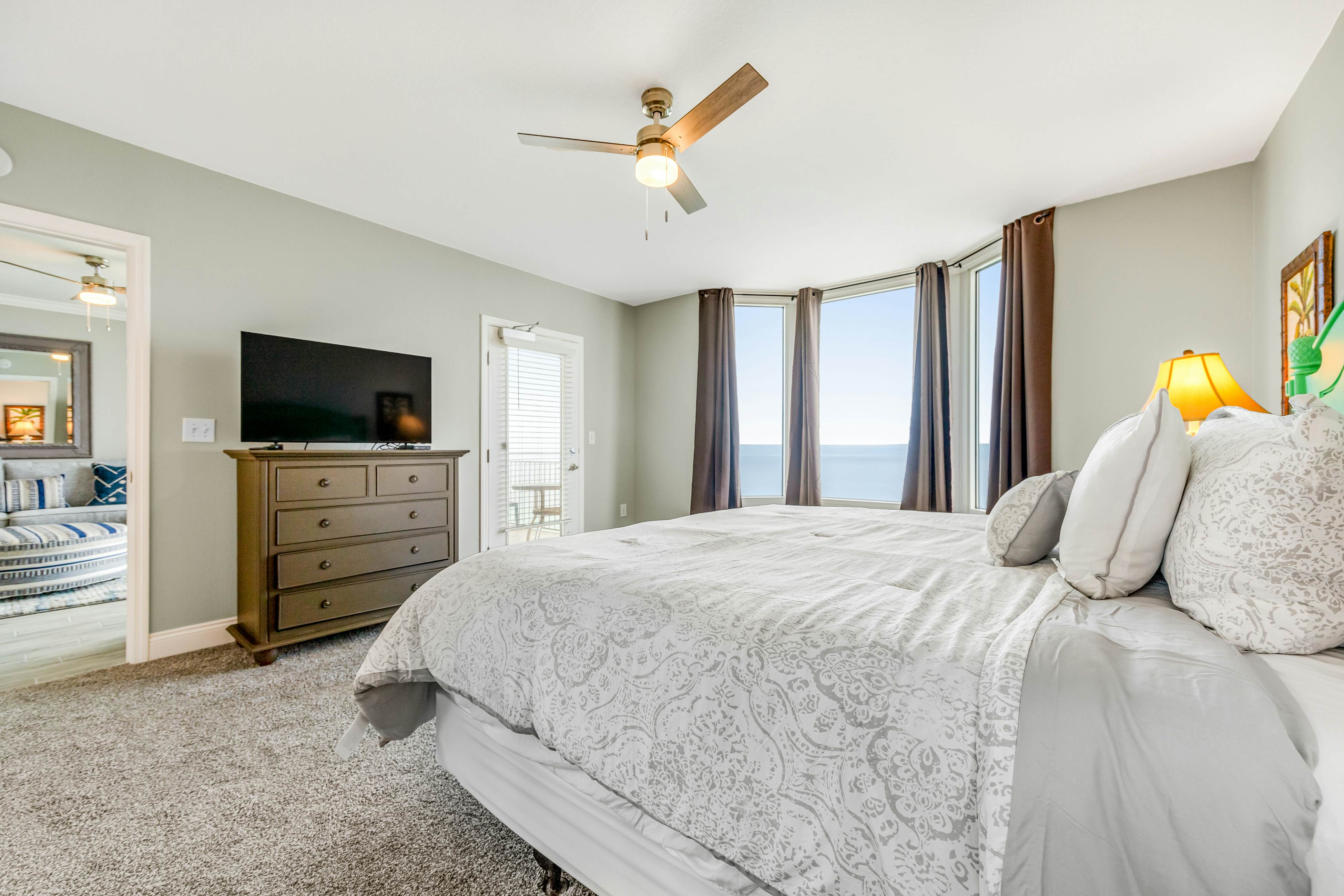 Emerald Beach Resort 2330