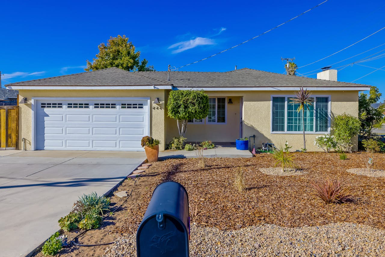 Cozy Oak 3 BD Arroyo Grande, CA Vacation Rental Vacasa