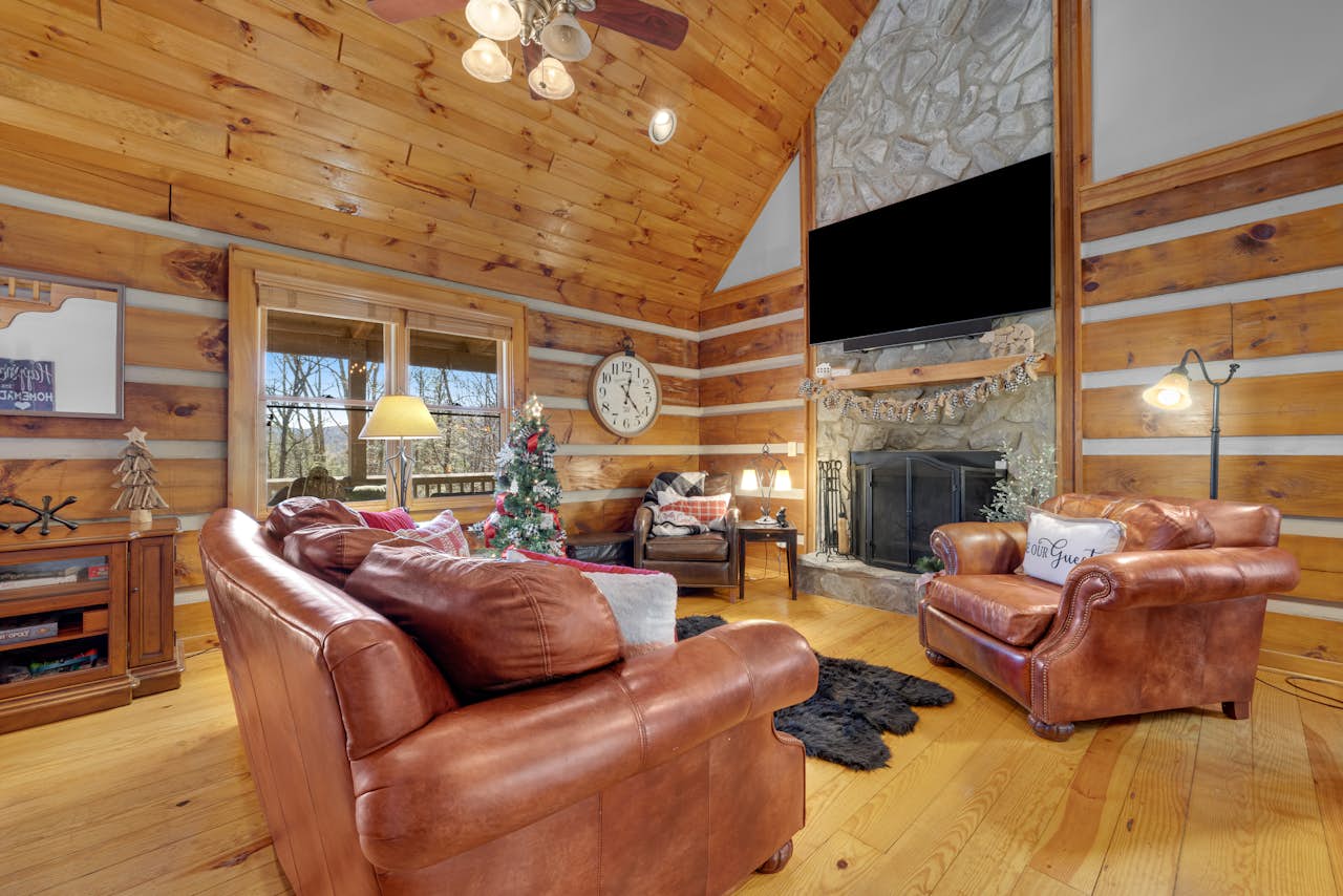 Casa Tweetsie 3 BD Banner Elk, NC Vacation Rental Vacasa