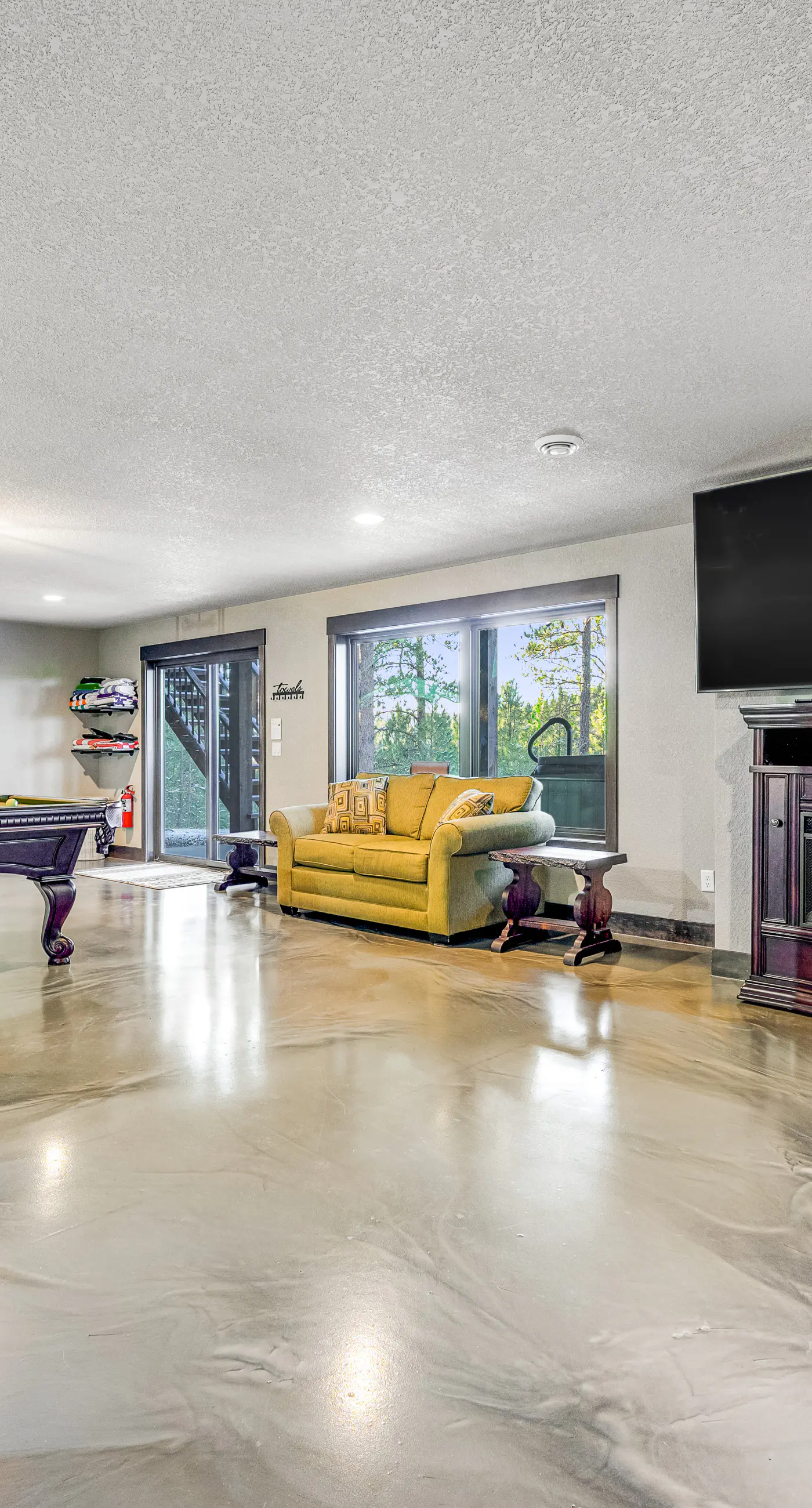 Pillar Peak Perch 5 BD Sturgis, SD Vacation Rental Vacasa