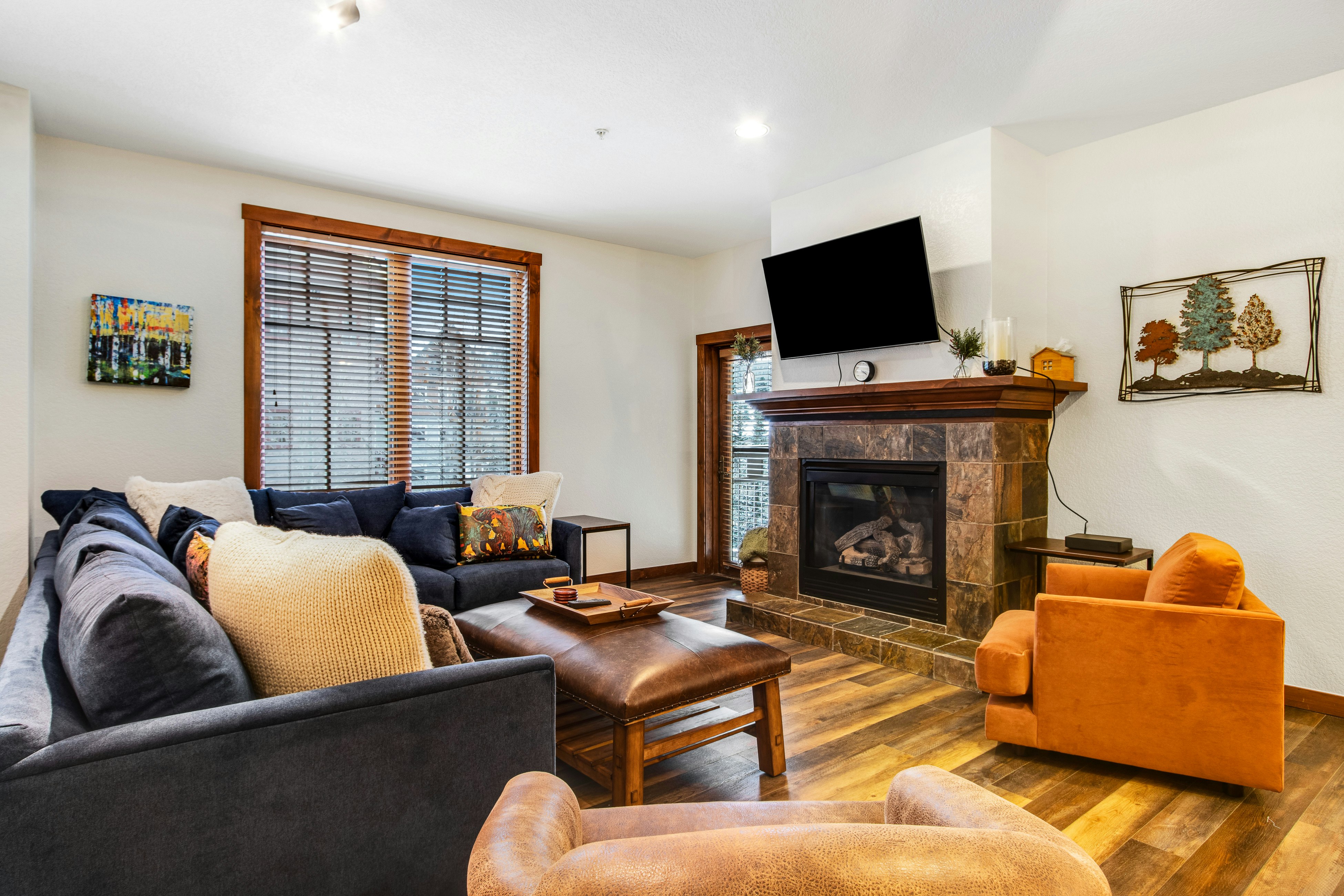 Main Street Station #3303