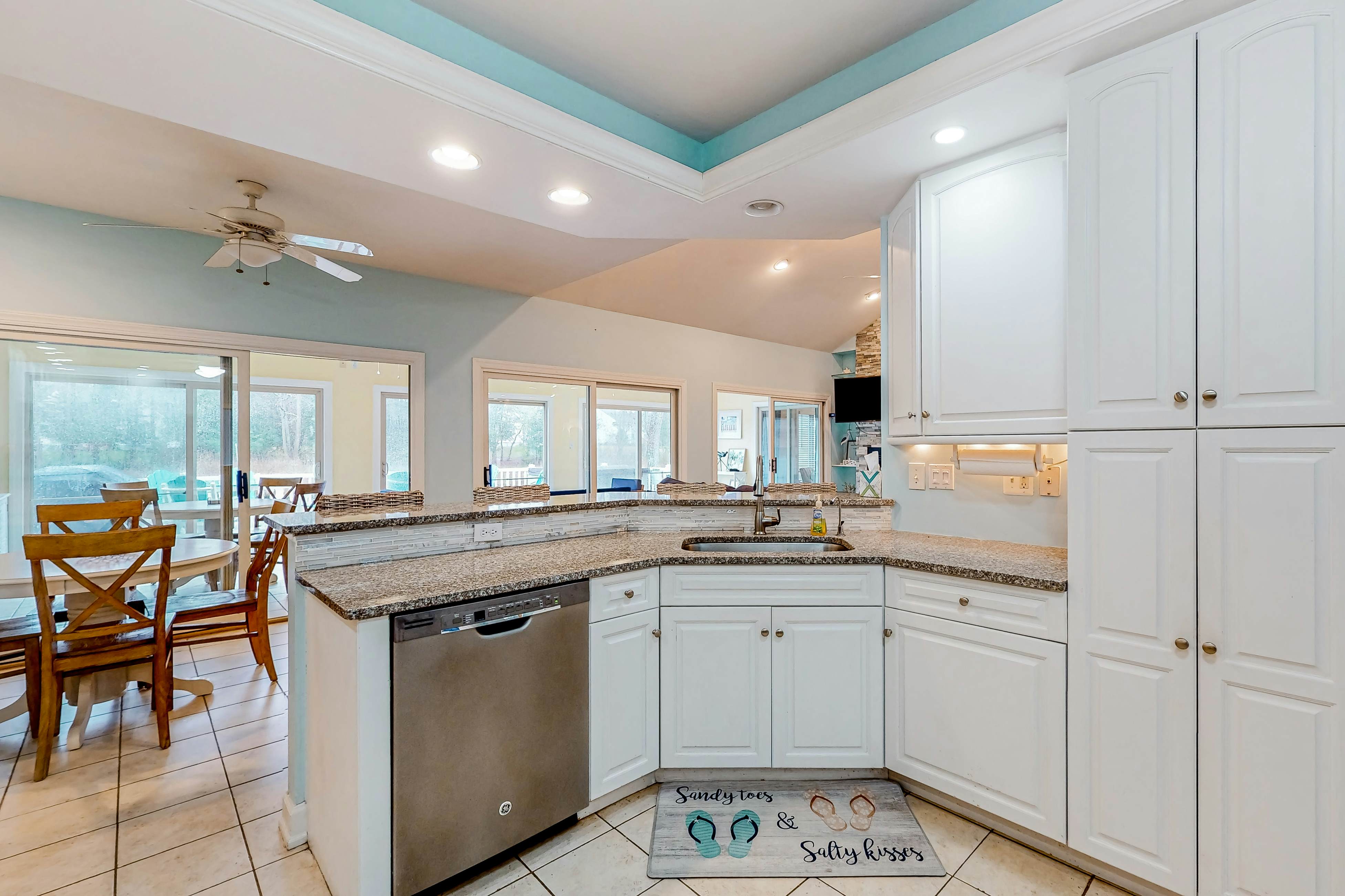 Turtle Shores-22 Boston