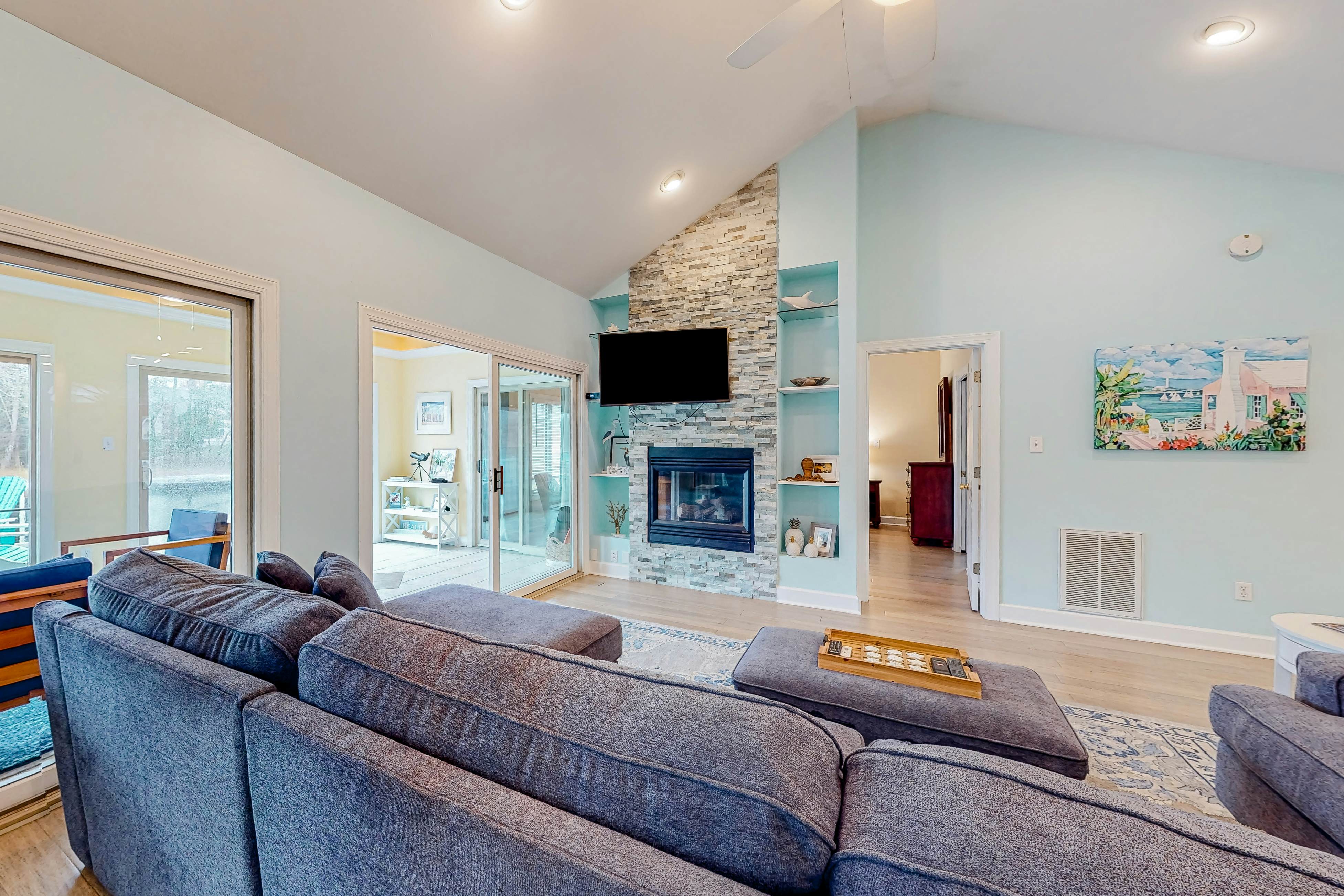 Turtle Shores-22 Boston