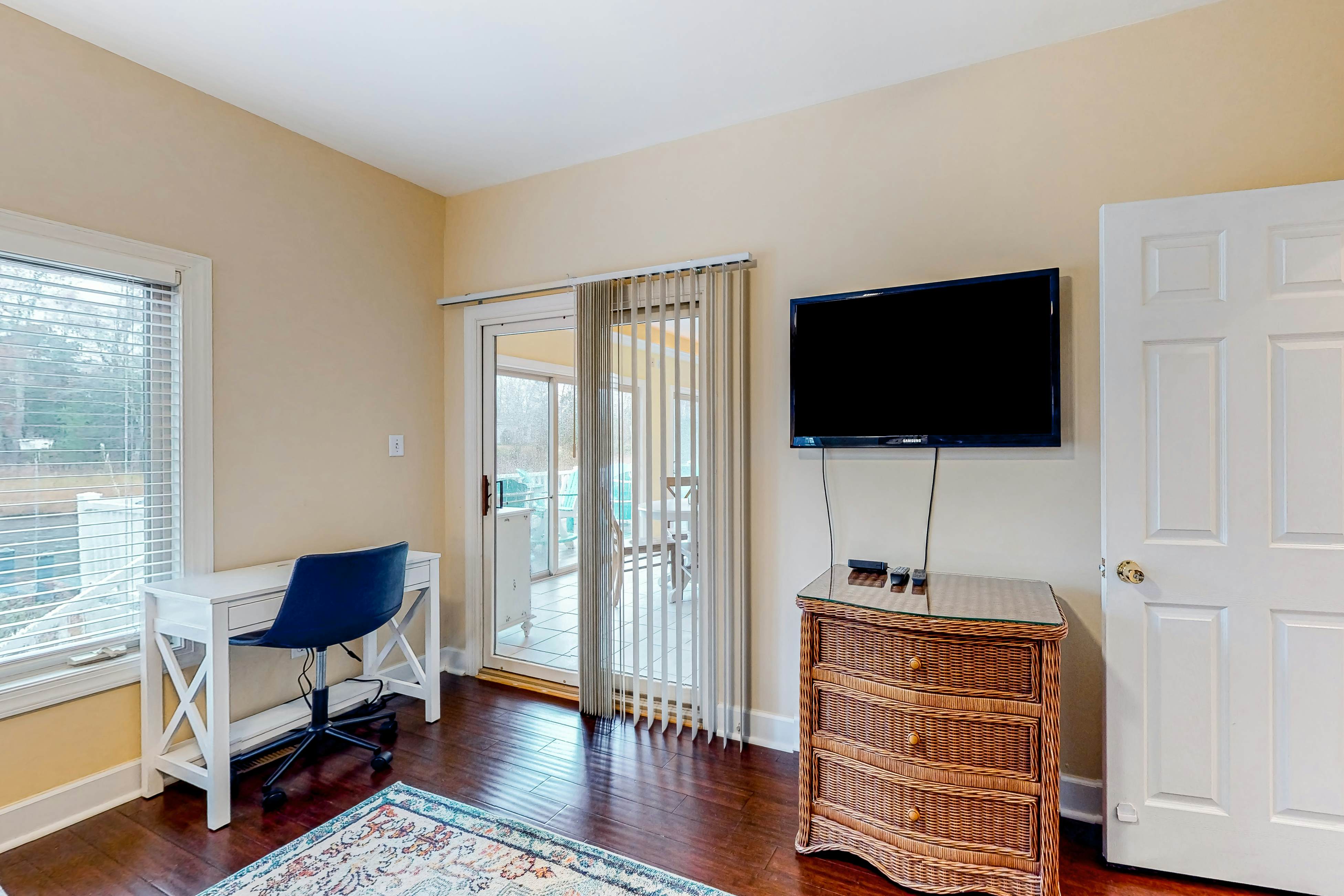 Turtle Shores-22 Boston