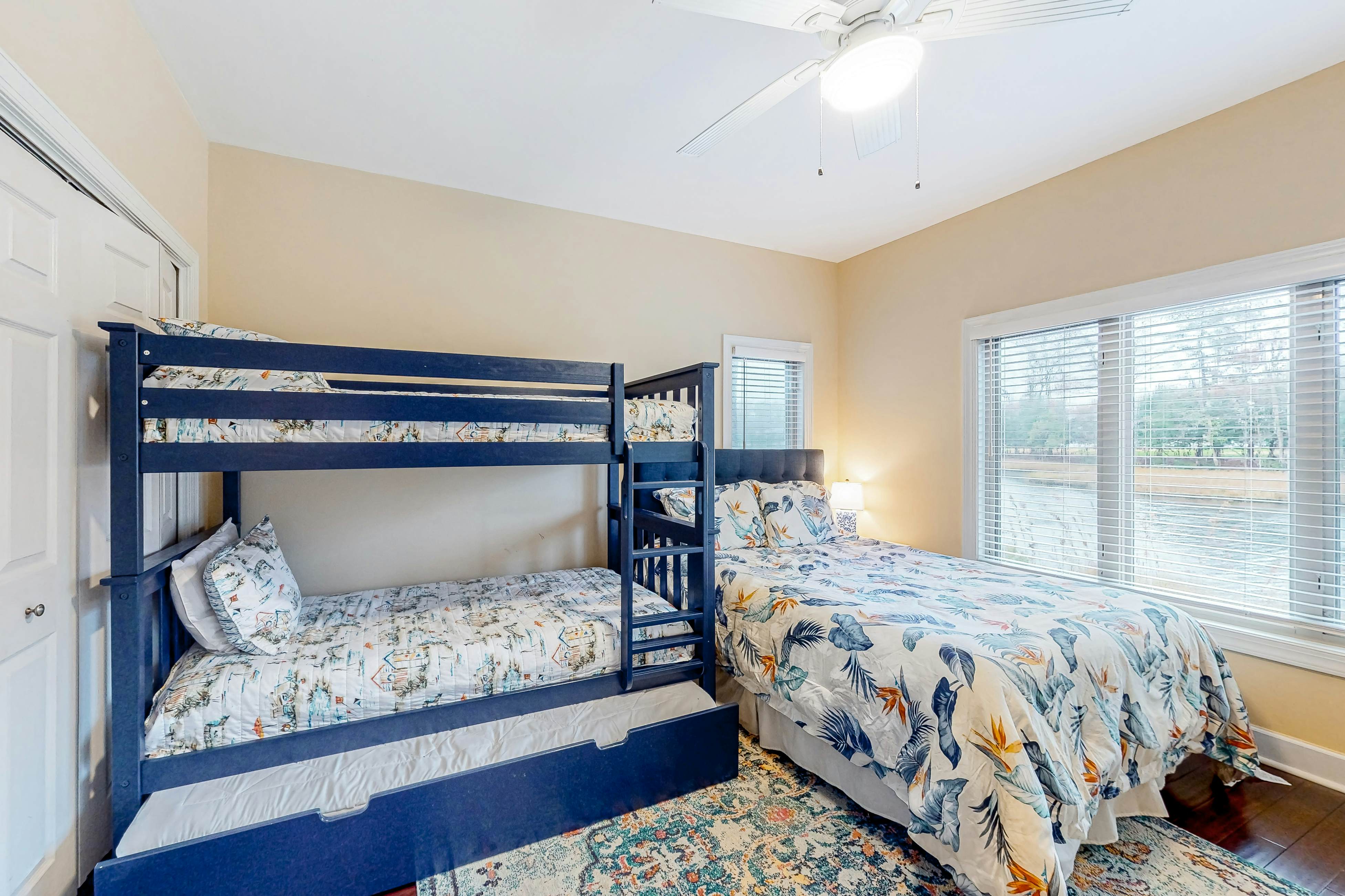 Turtle Shores-22 Boston