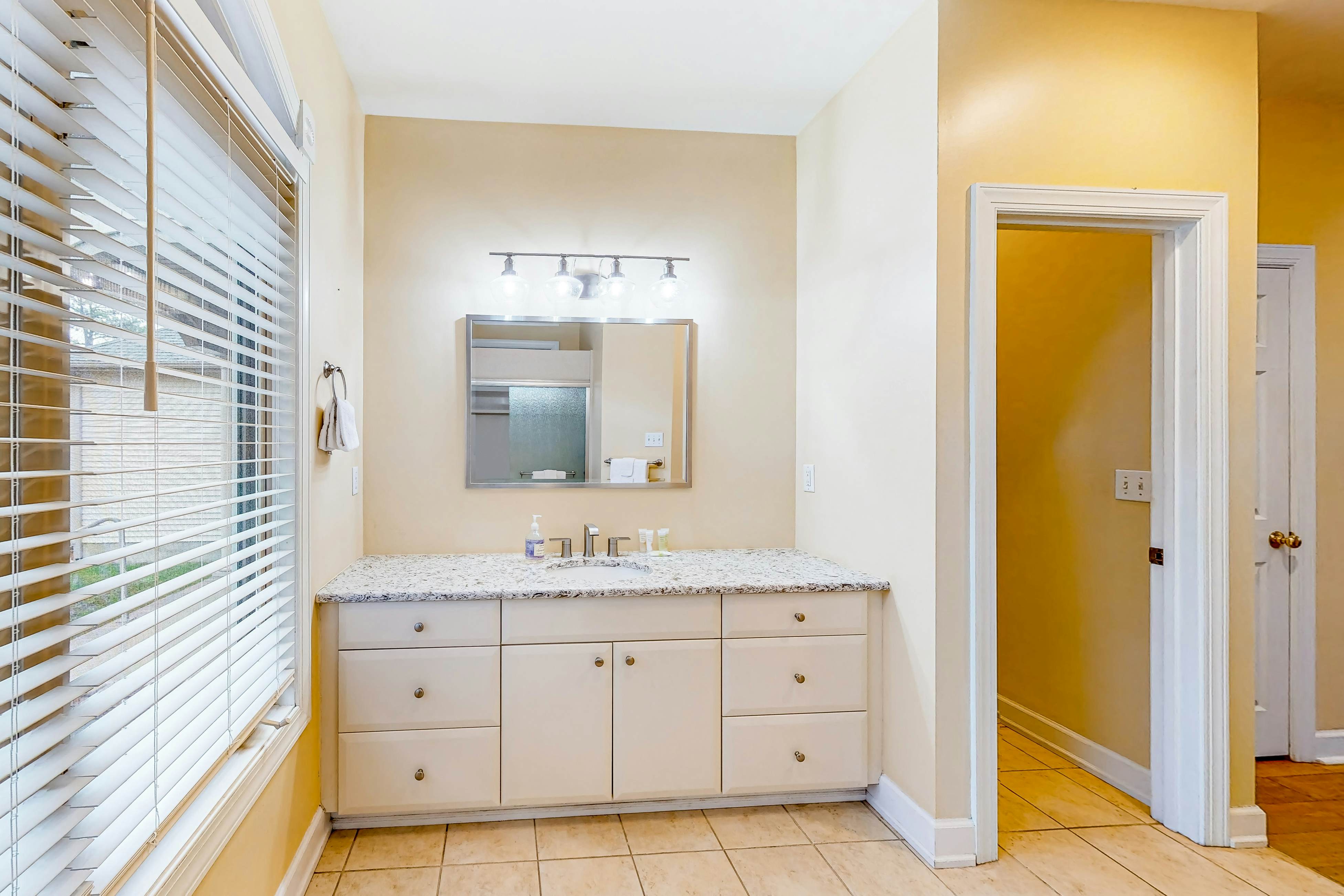 Turtle Shores-22 Boston